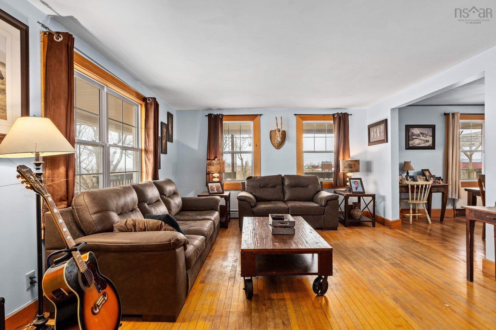 $699,900.00: 347 Nelson Hill Road, Milford
