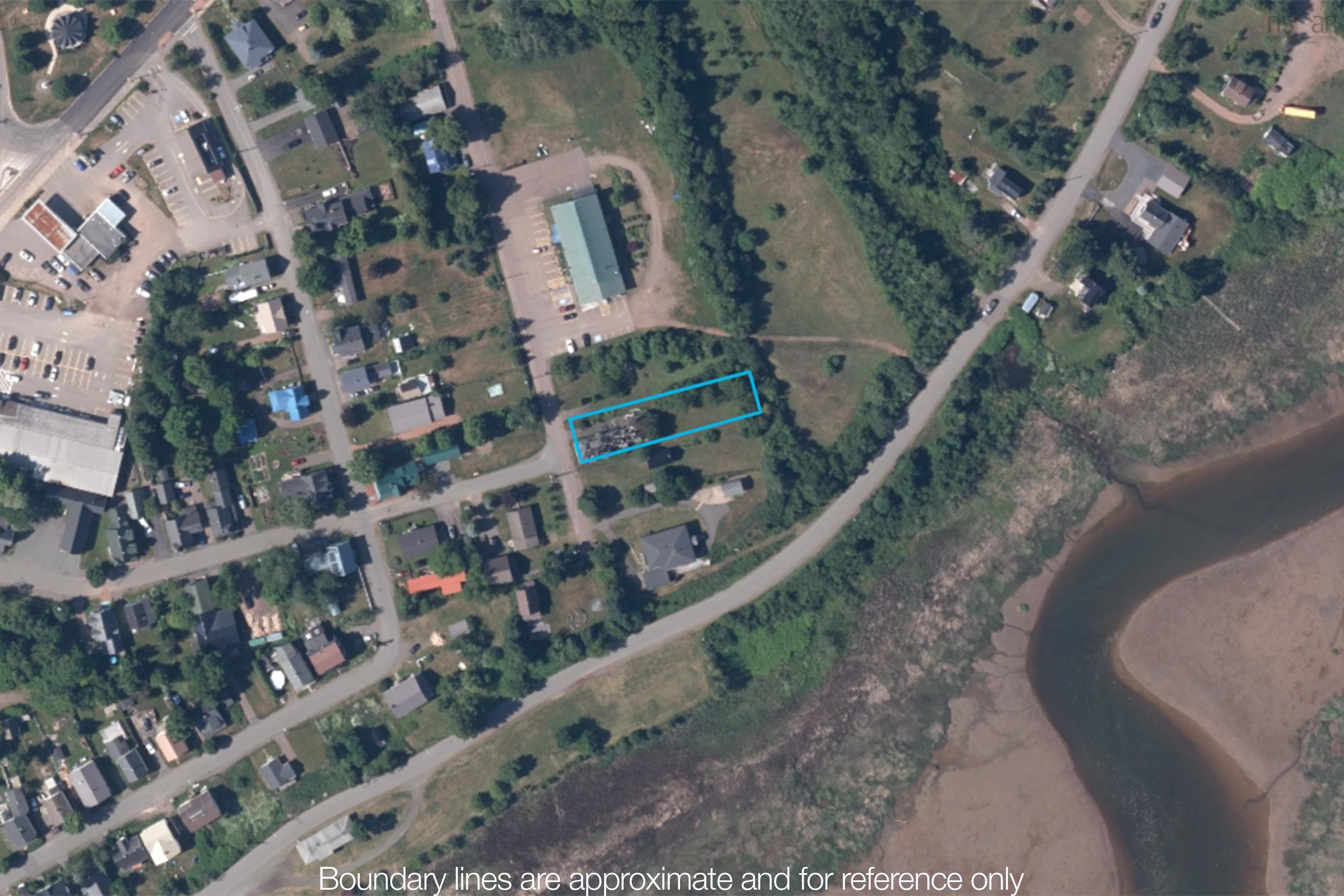 32 Moore Street, Parrsboro, NS (MLS 202516394)