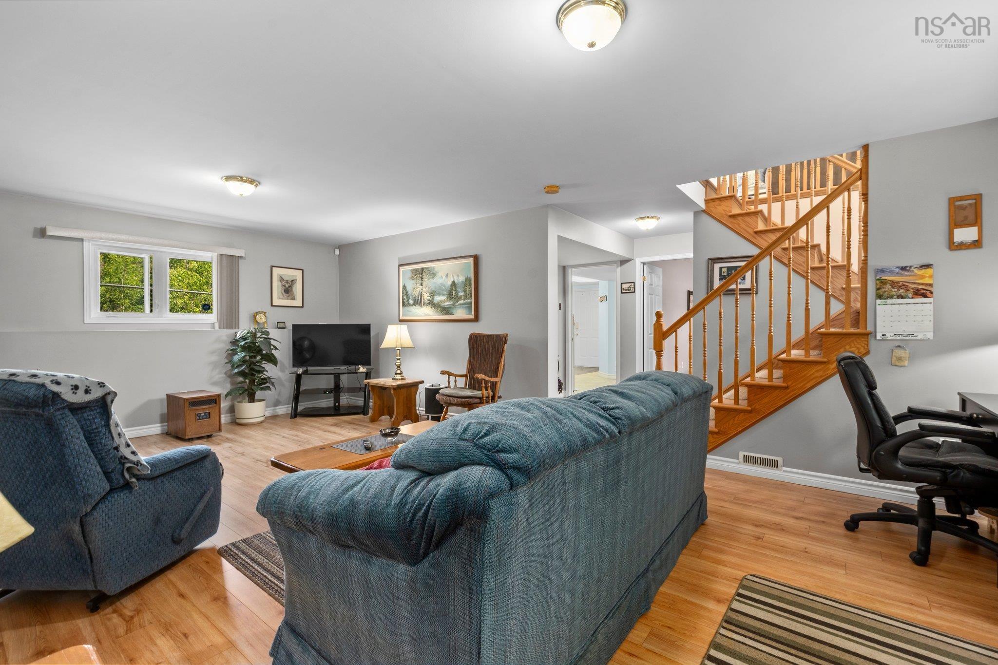 $475,000.00: 501 Ostrea Lake Road, Ostrea Lake