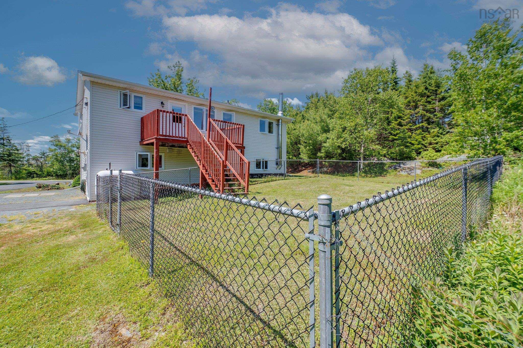 $475,000.00: 501 Ostrea Lake Road, Ostrea Lake