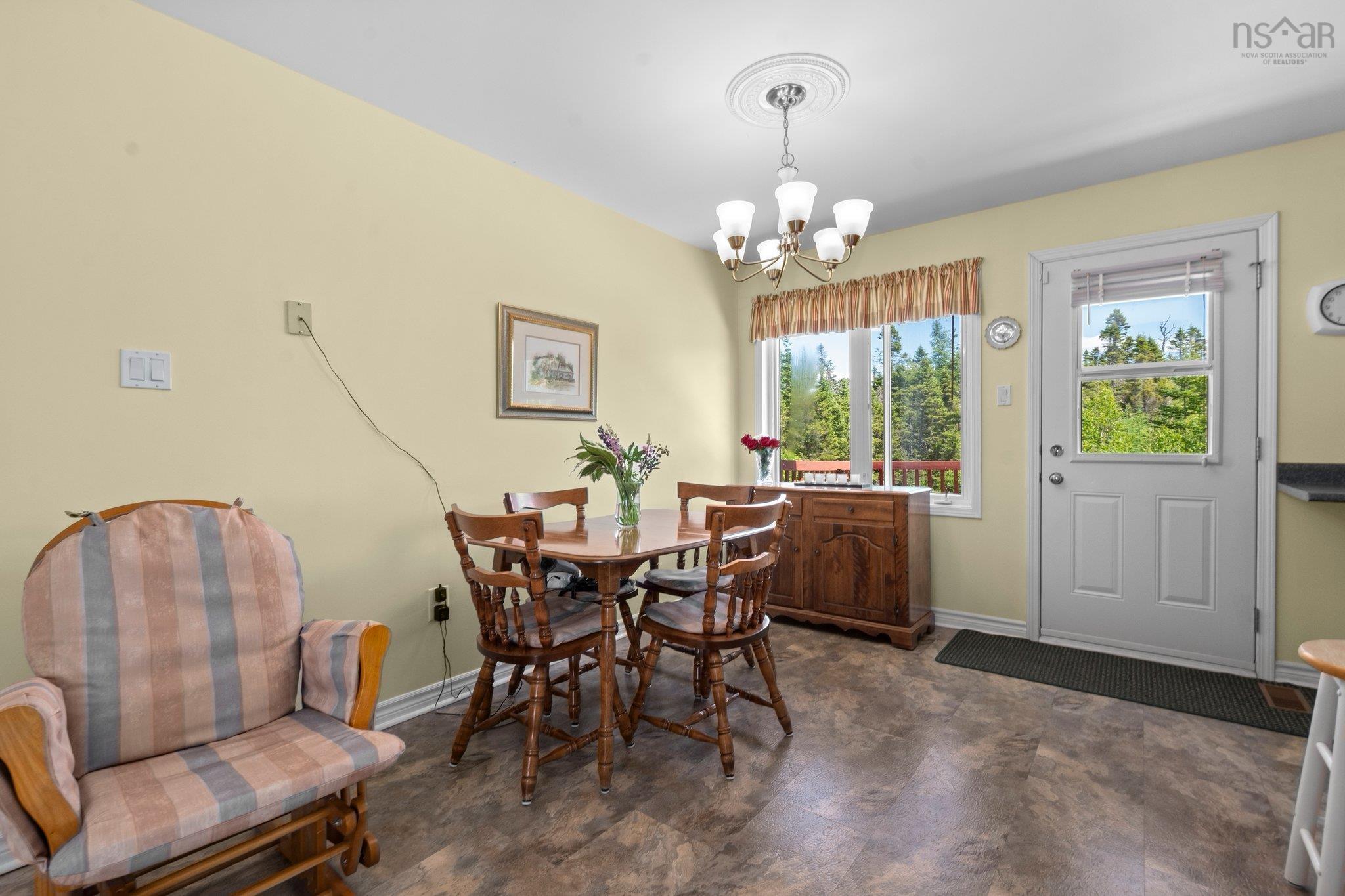 $475,000.00: 501 Ostrea Lake Road, Ostrea Lake