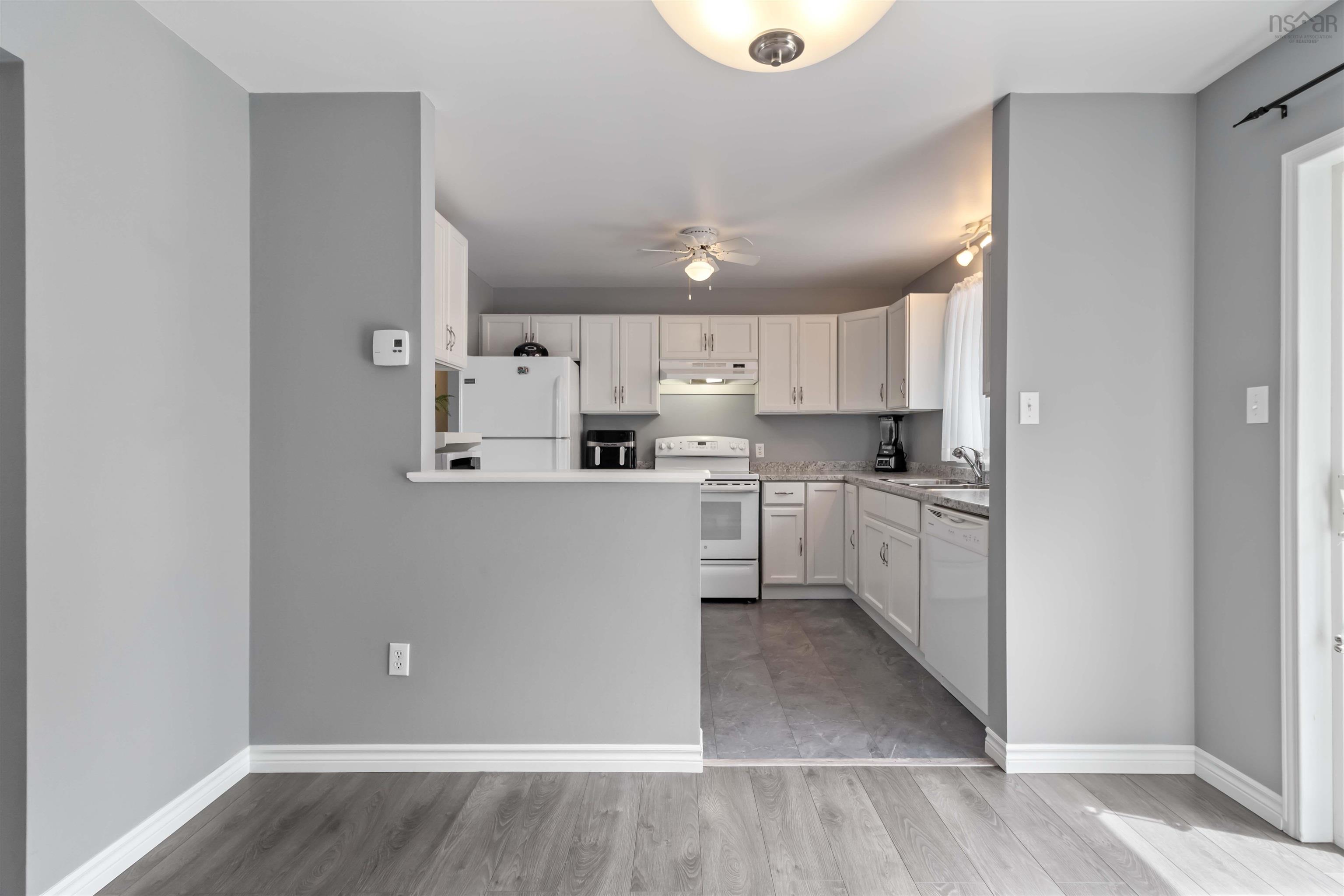 $479,900.00: 216 Cavalier Drive, Lower Sackville