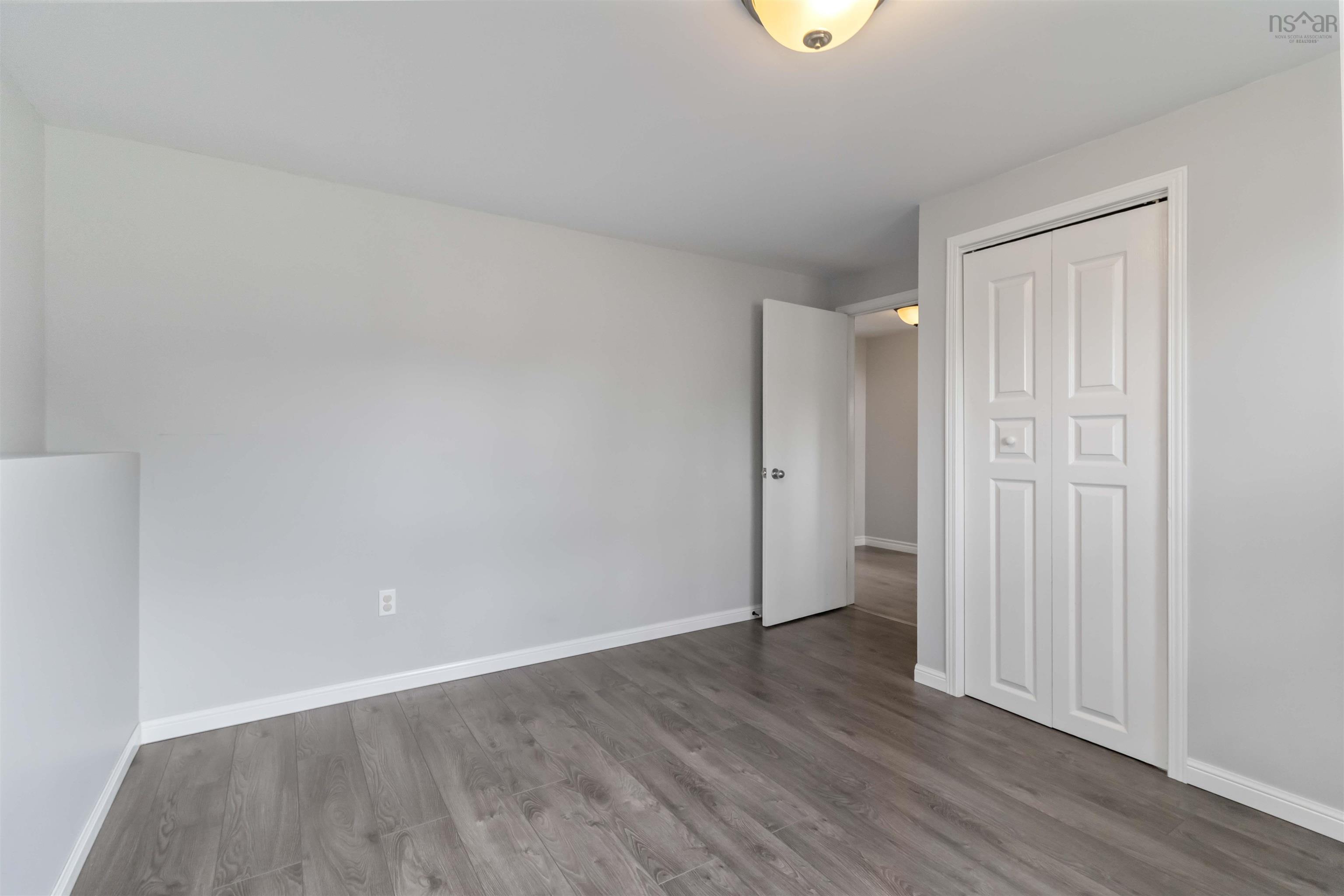 $479,900.00: 216 Cavalier Drive, Lower Sackville