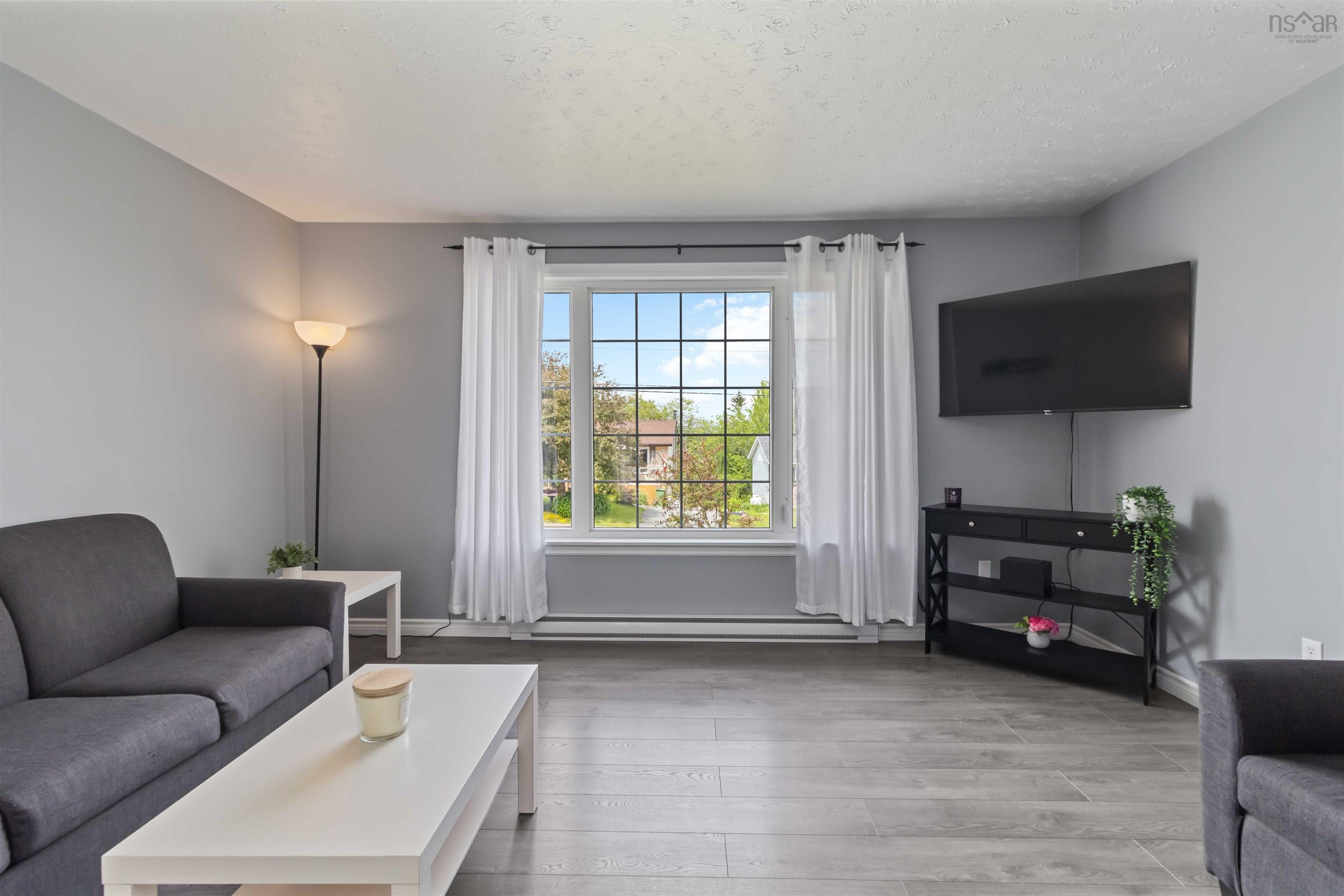 $479,900.00: 216 Cavalier Drive, Lower Sackville