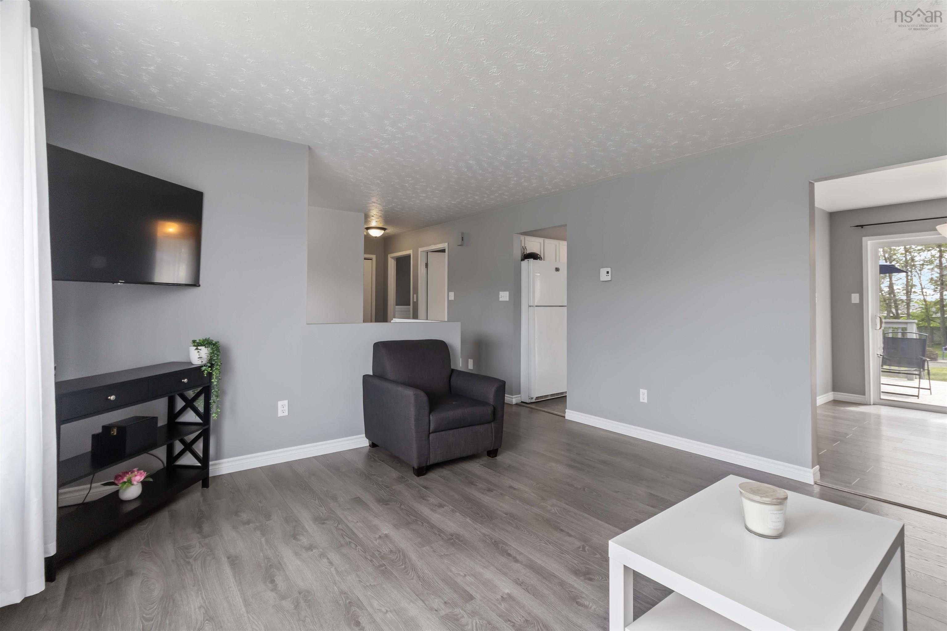 $479,900.00: 216 Cavalier Drive, Lower Sackville