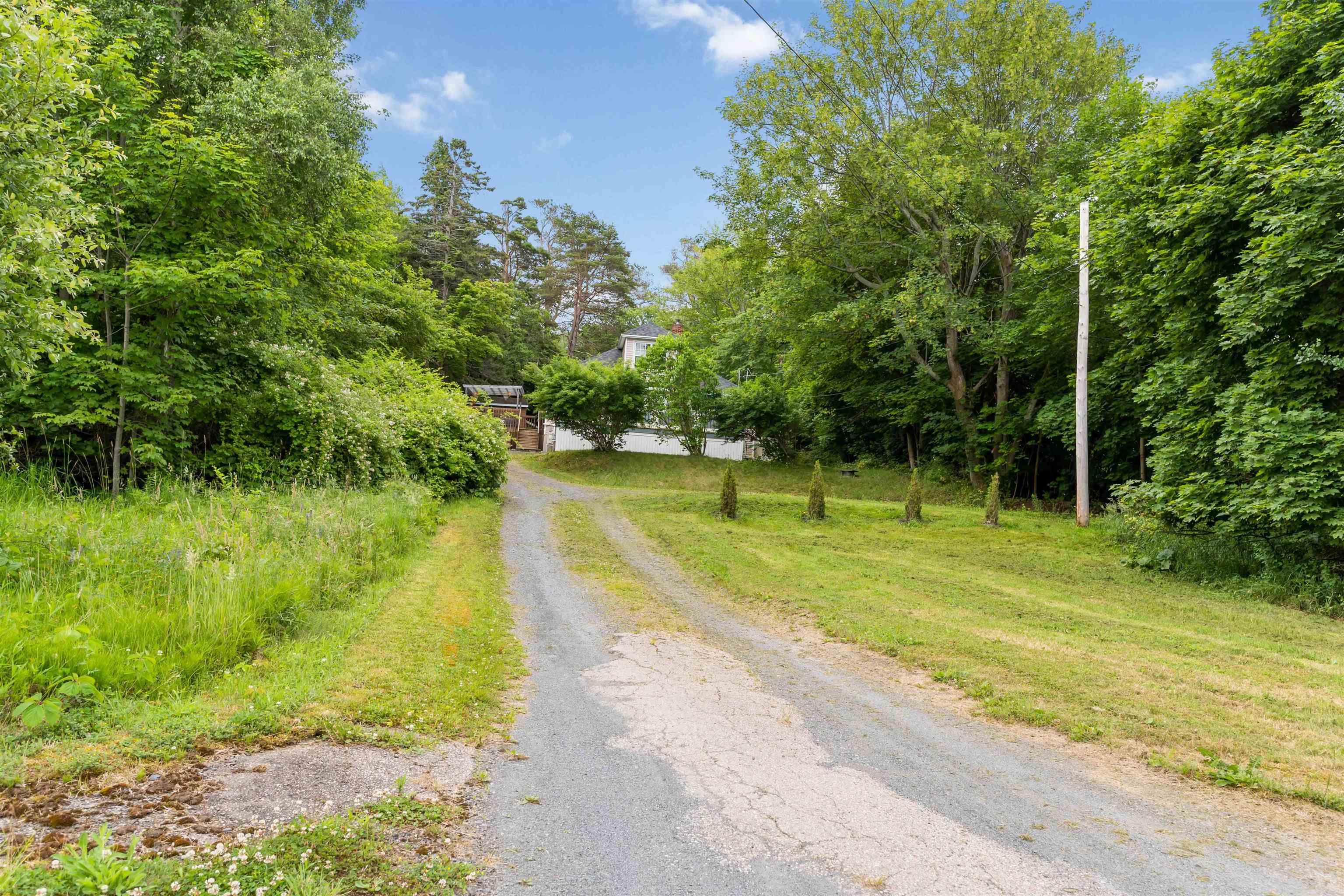 $409,000.00: 566 Highway 1, Smiths Cove