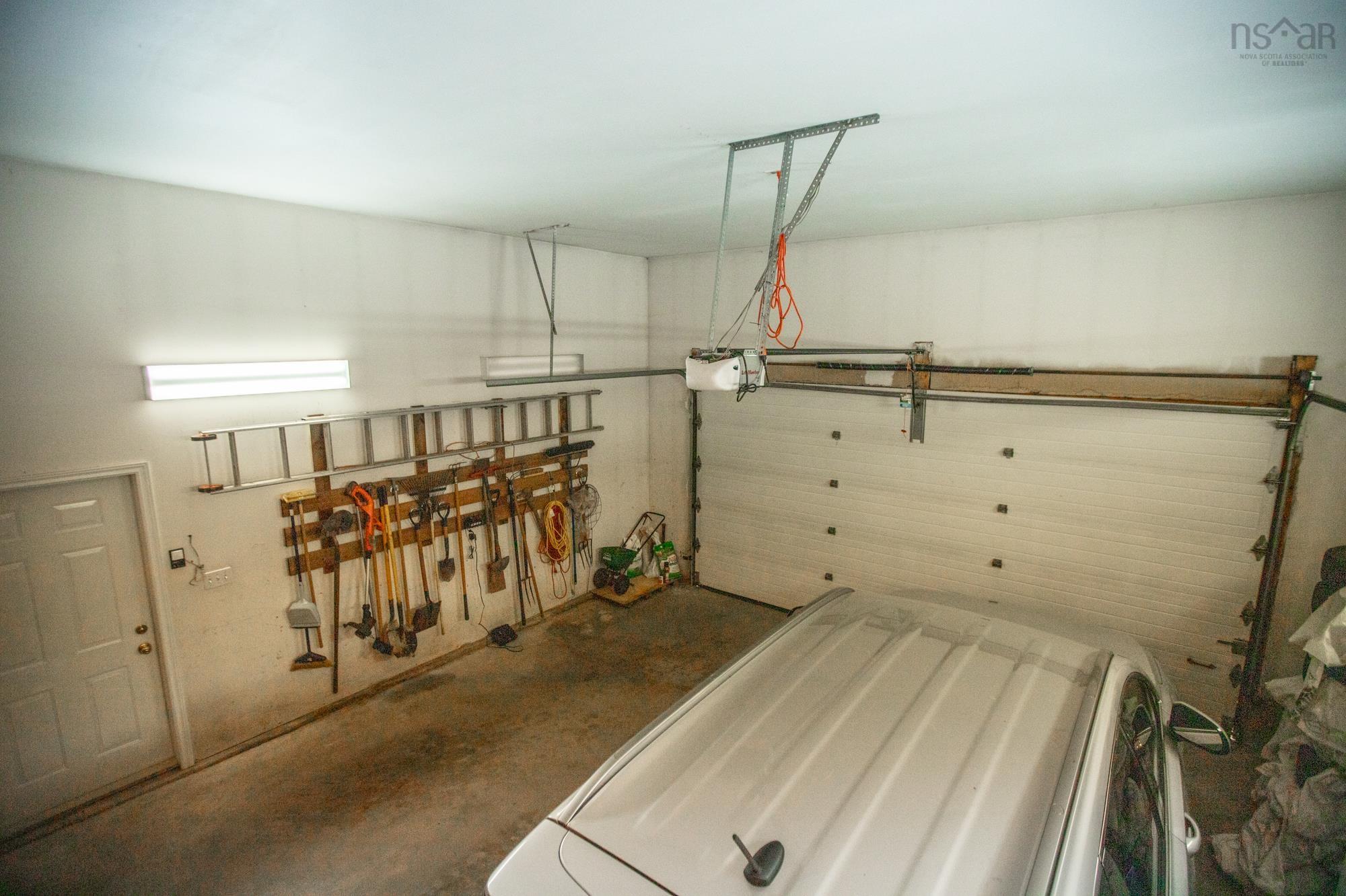 48 Laura Lee Lane, Lower Sackville, NS (MLS 202516717)