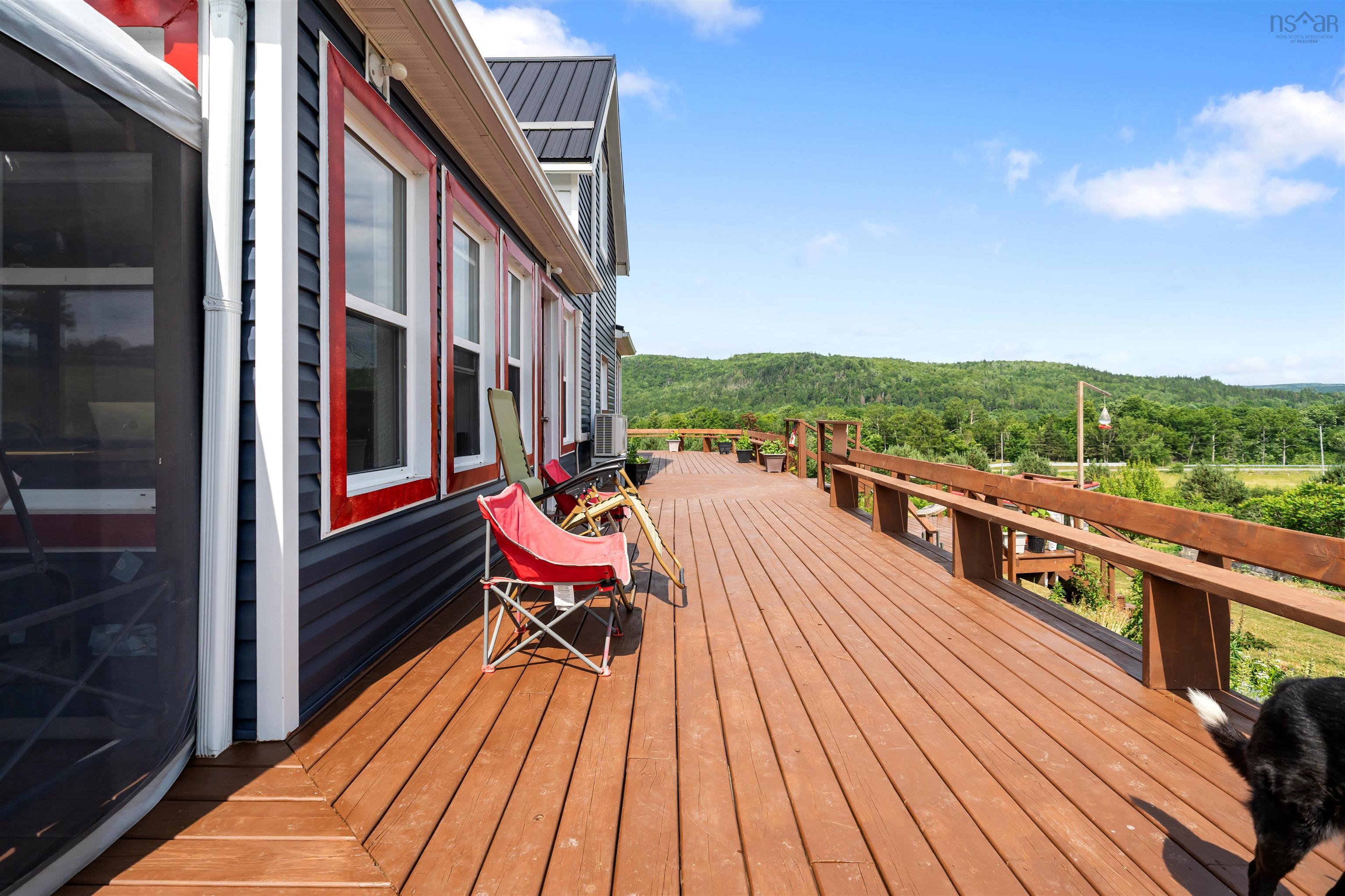 $549,900.00: 3925 East River West Side Road, Bridgeville