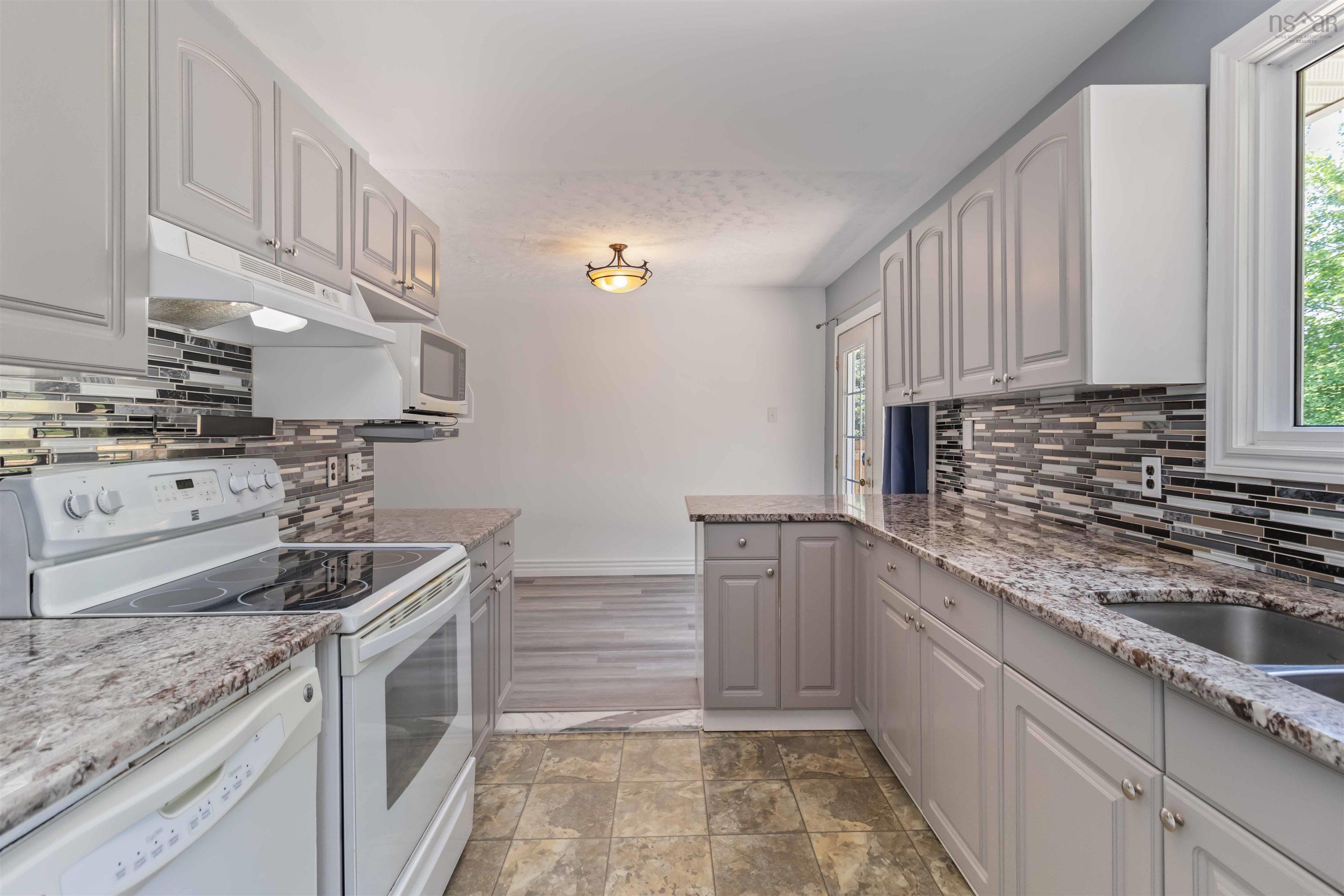 $479,900.00: 40 Parkcrest Drive, Lawrencetown