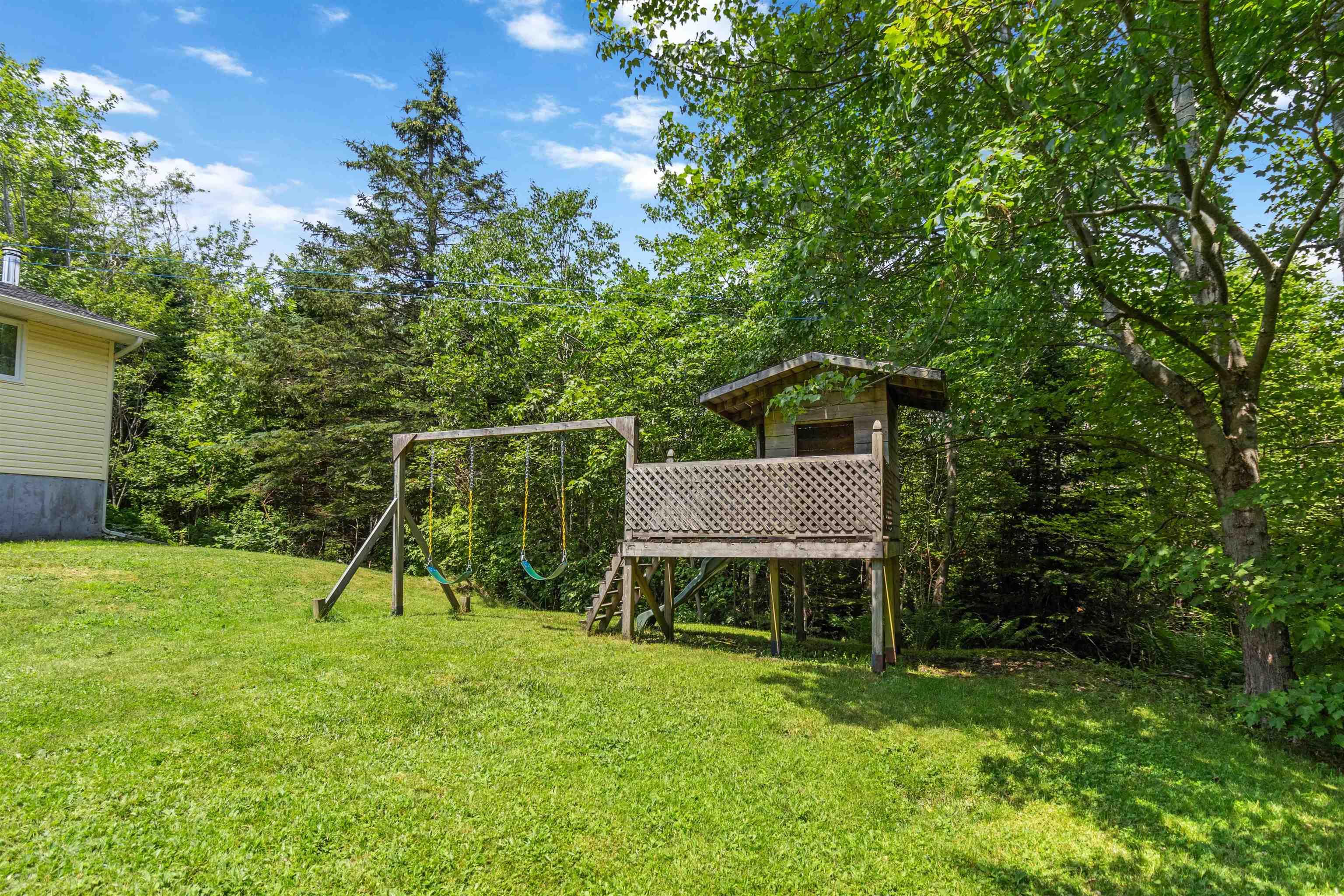 $479,900.00: 40 Parkcrest Drive, Lawrencetown