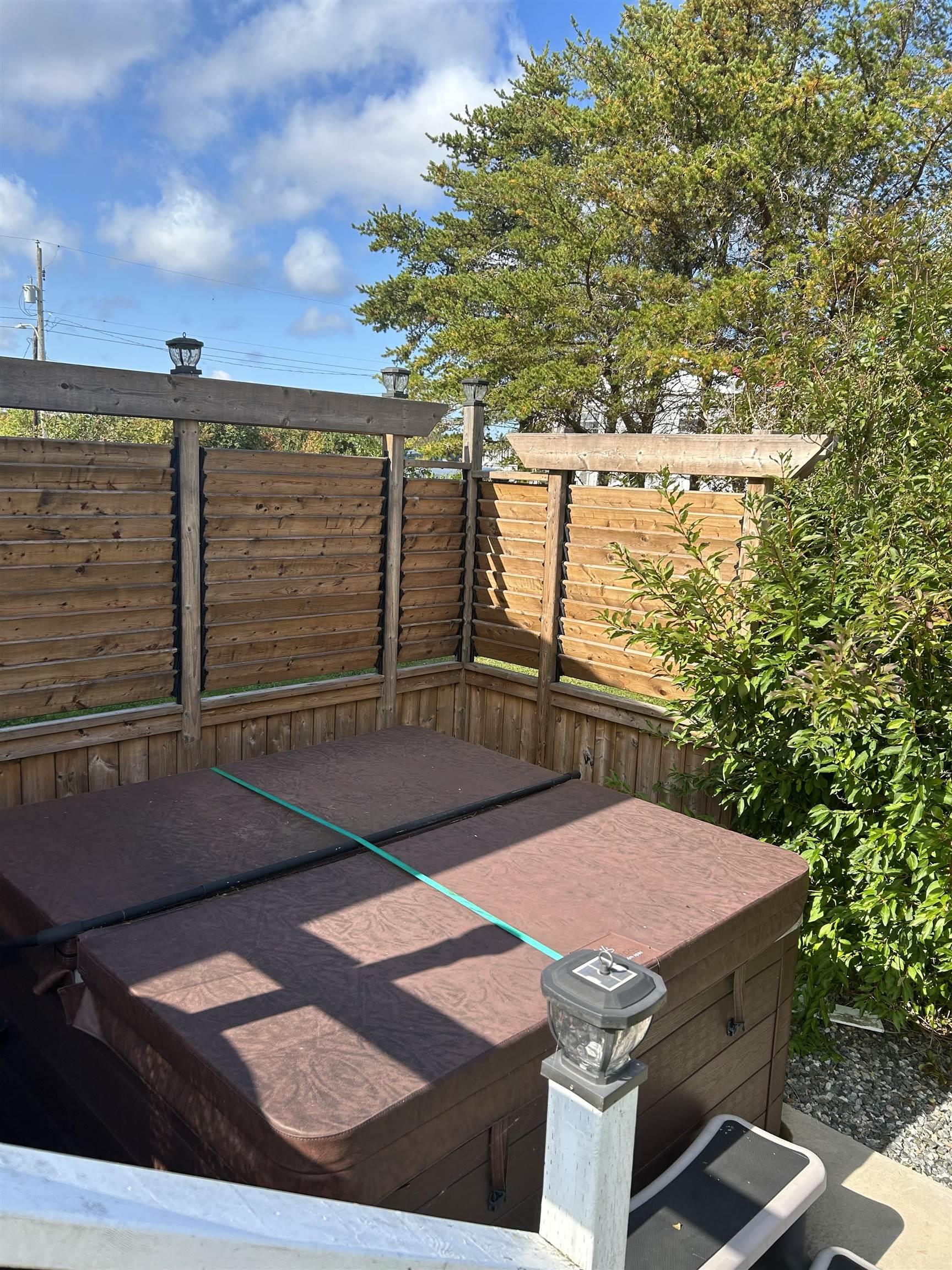 $649,000.00: 186 Point Aconi, Bras D