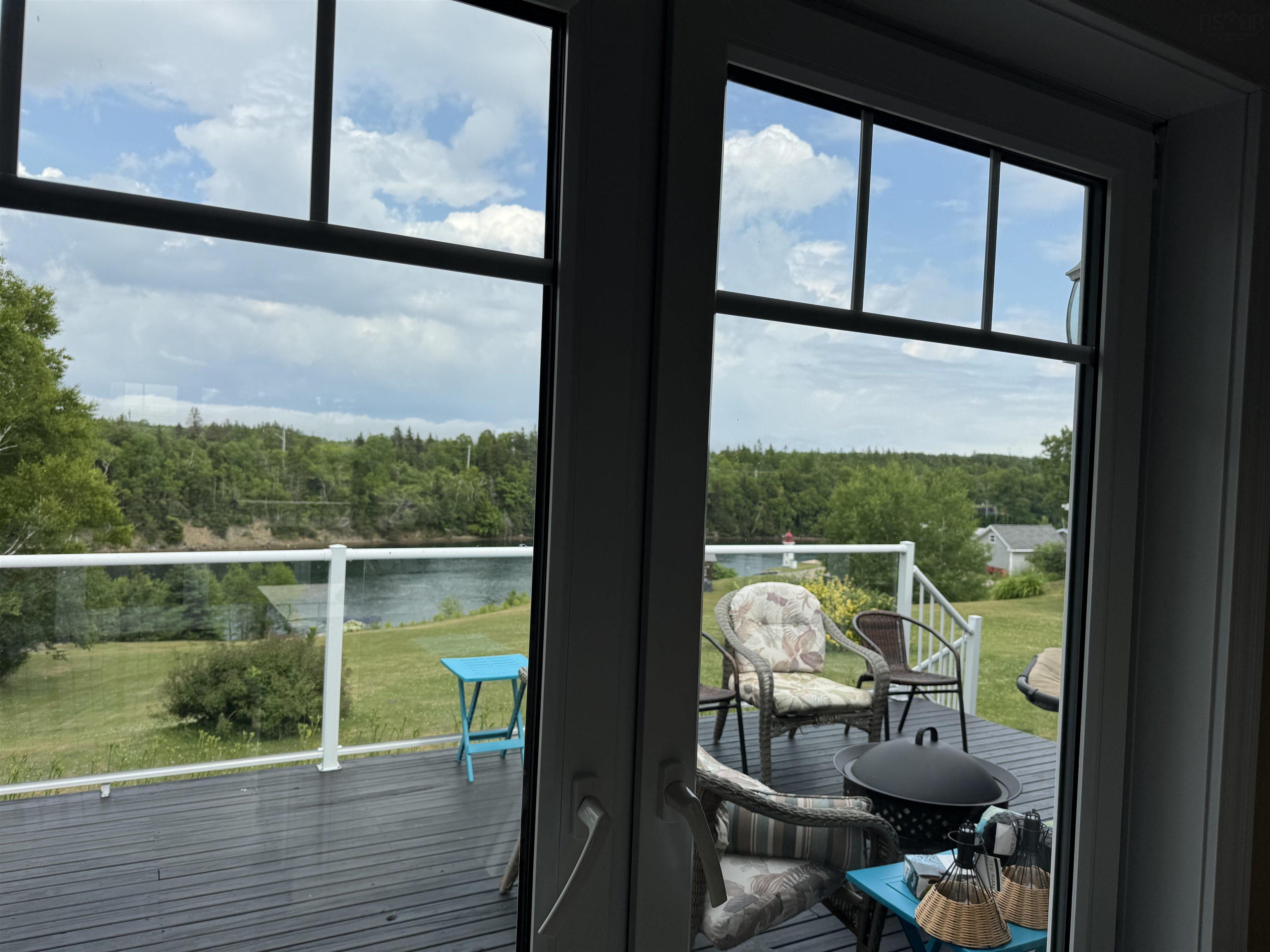 $649,000.00: 186 Point Aconi, Bras D