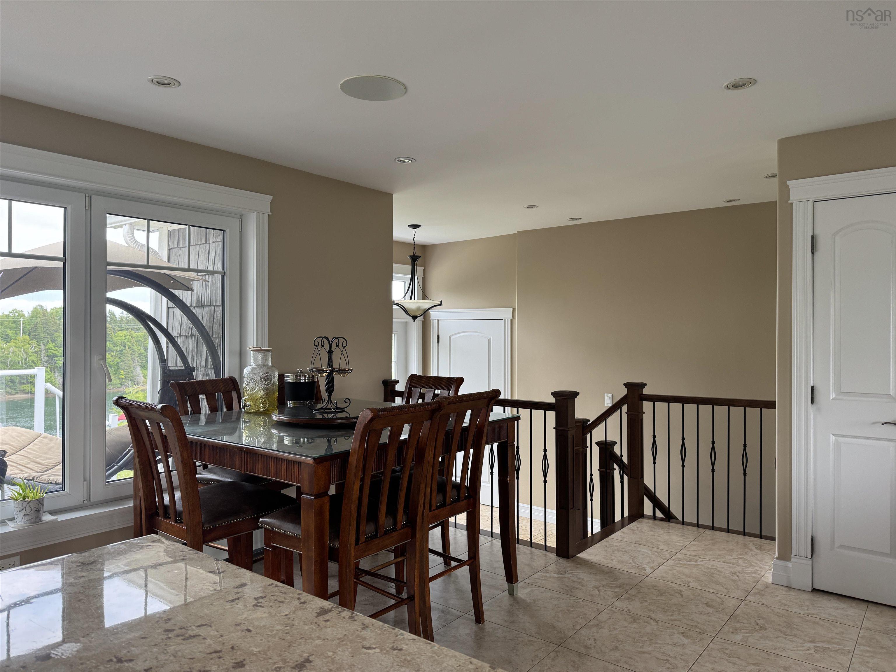 $649,000.00: 186 Point Aconi, Bras D