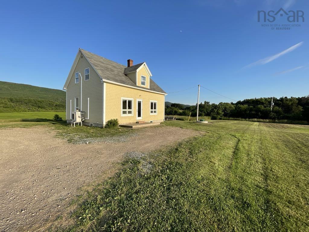 $308,000.00: 84 5308 Road, St. Joseph du Moine