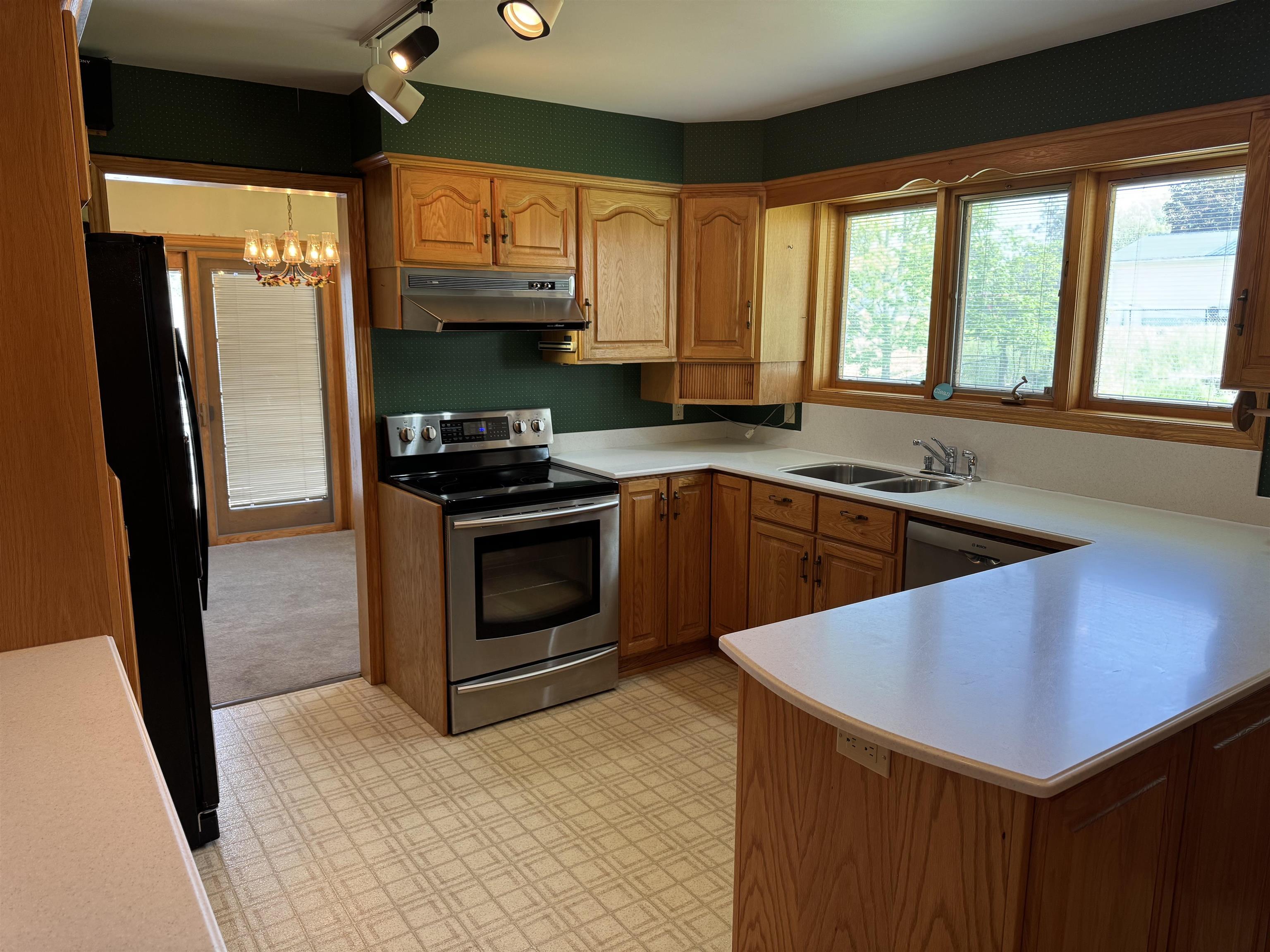 $309,900.00: 284 Willow Avenue, New Glasgow