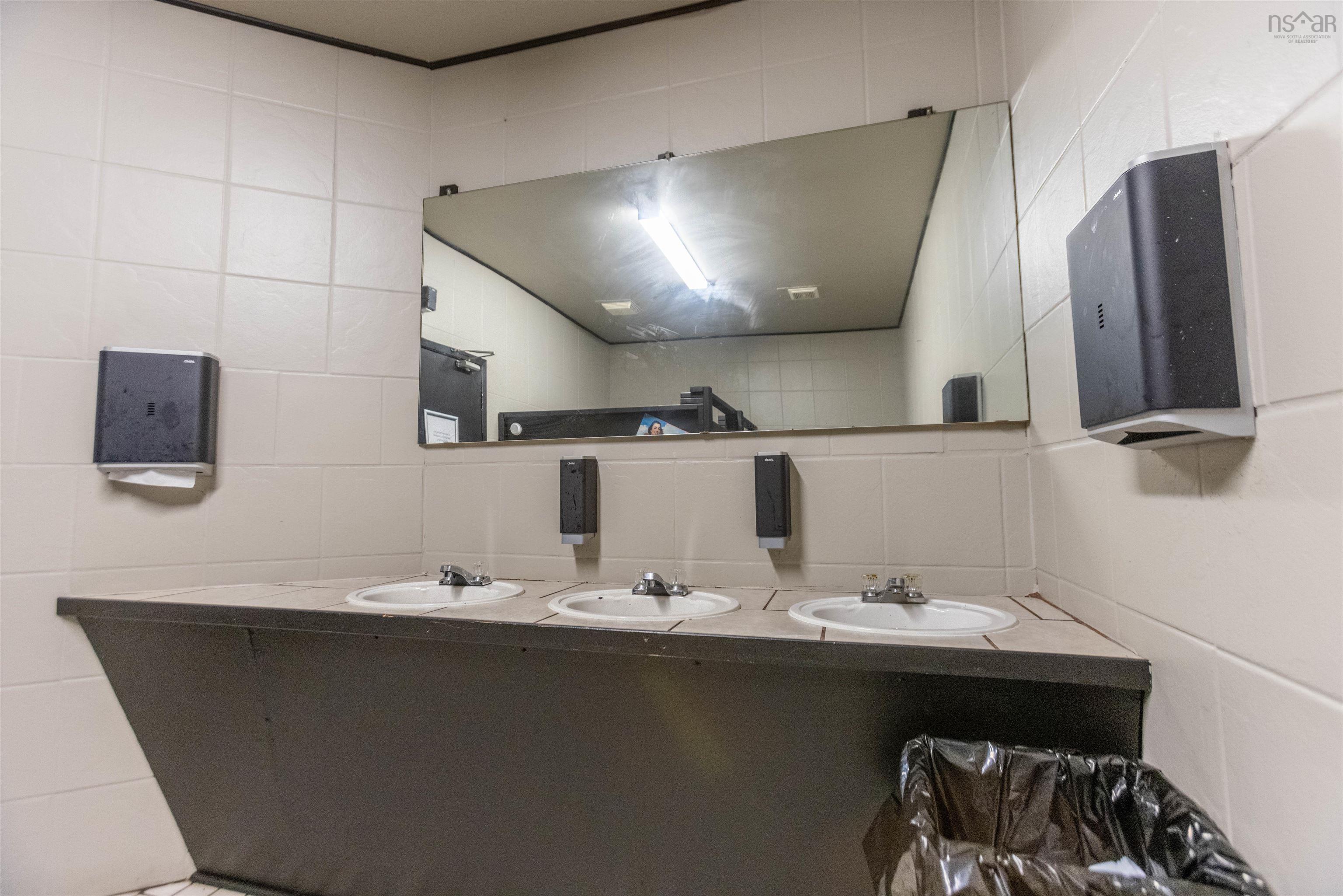 $499,900.00: 10 Gerard Avenue, Amherst