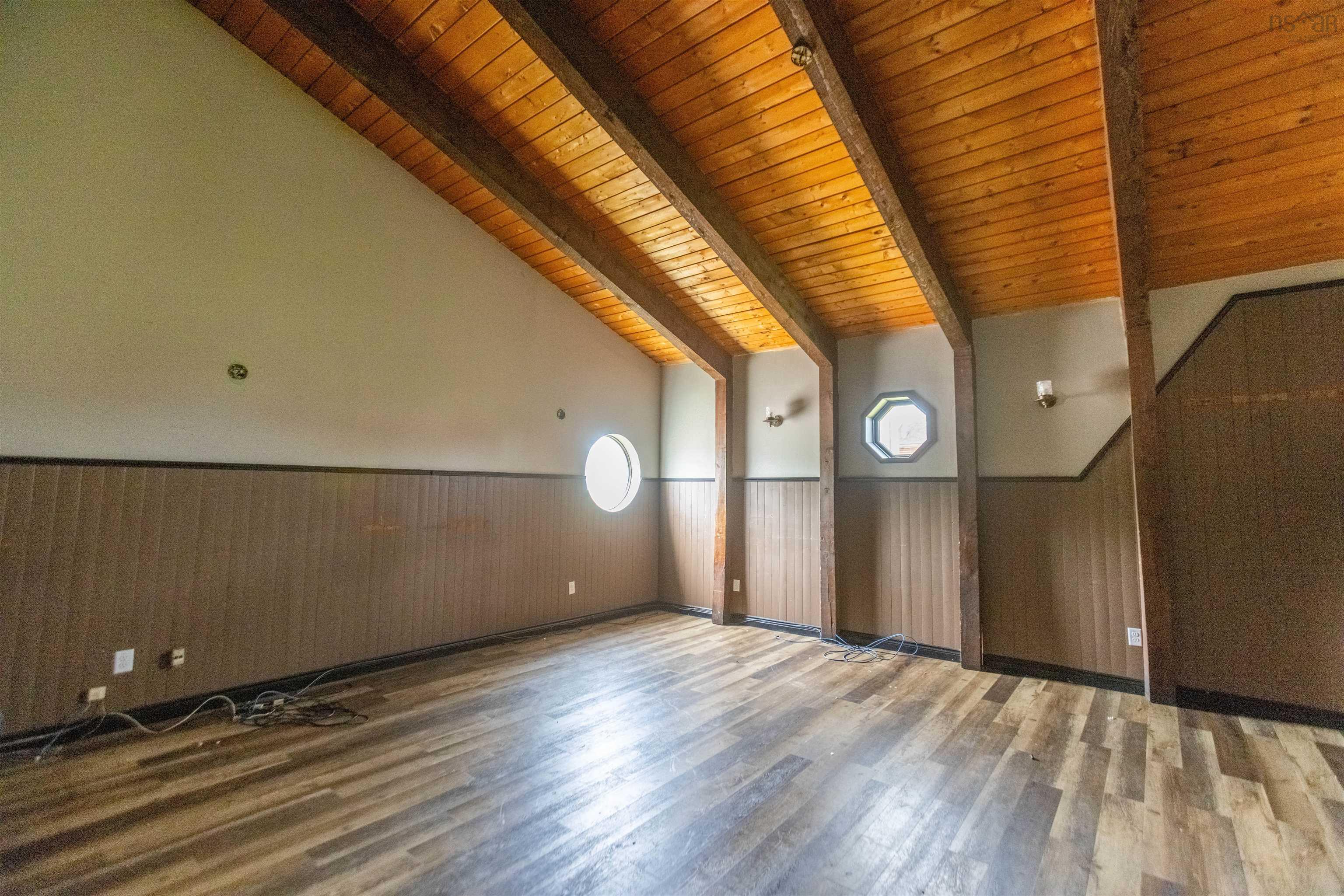 $499,900.00: 10 Gerard Avenue, Amherst