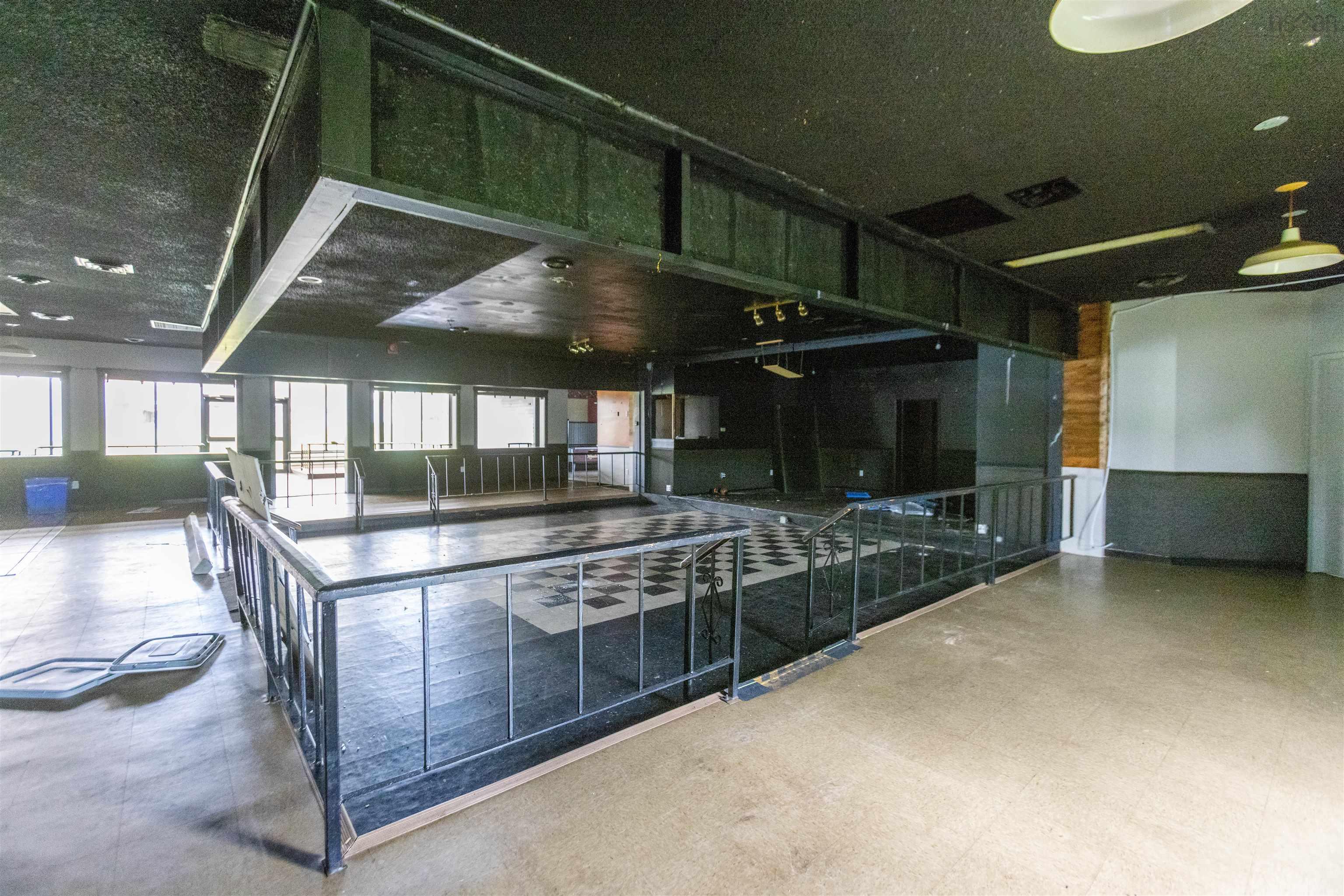 $499,900.00: 10 Gerard Avenue, Amherst