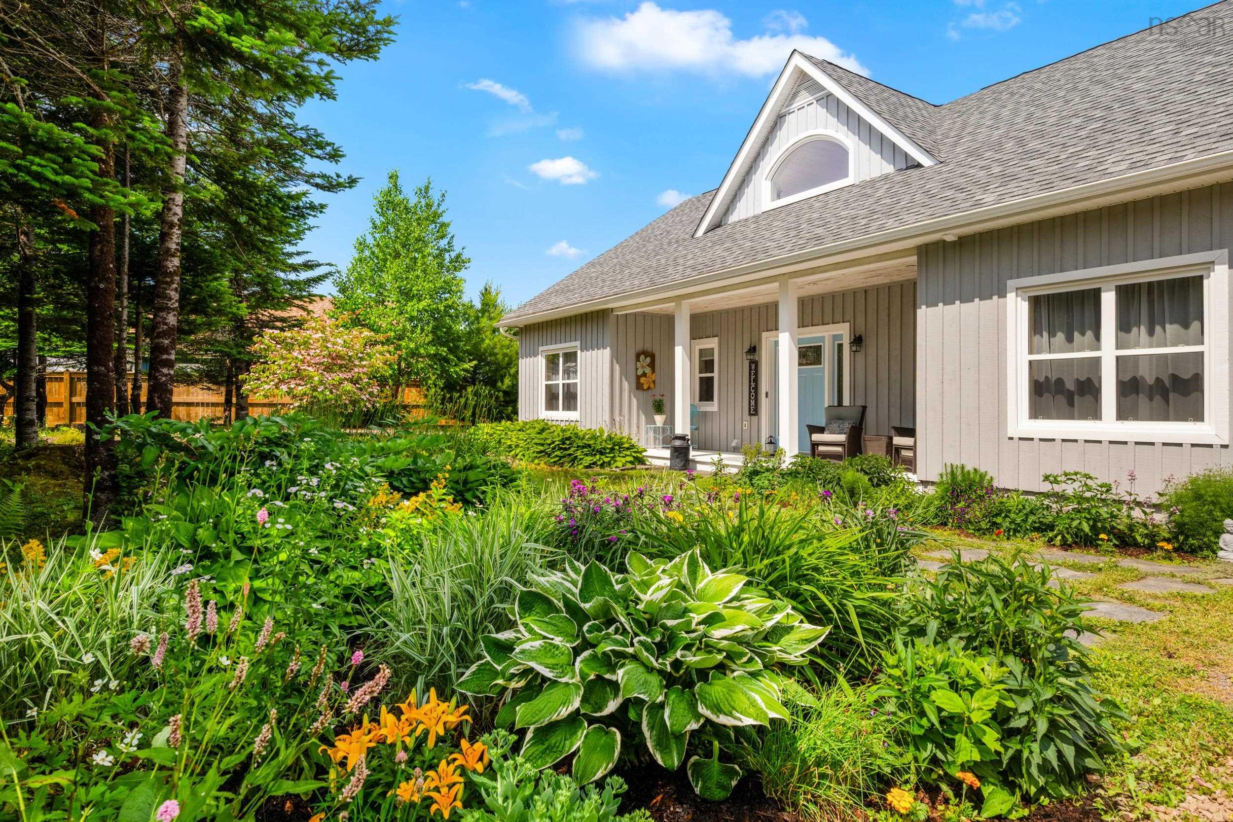 $1,100,000.00: 94 Heritage Way, East Uniacke