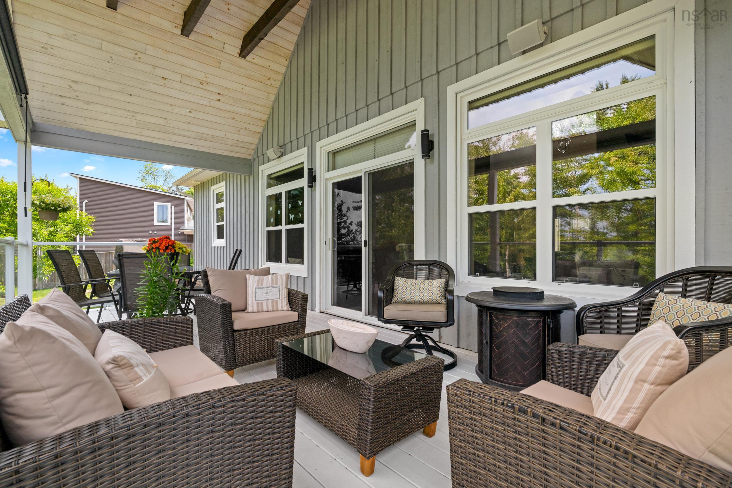 $1,100,000.00: 94 Heritage Way, East Uniacke