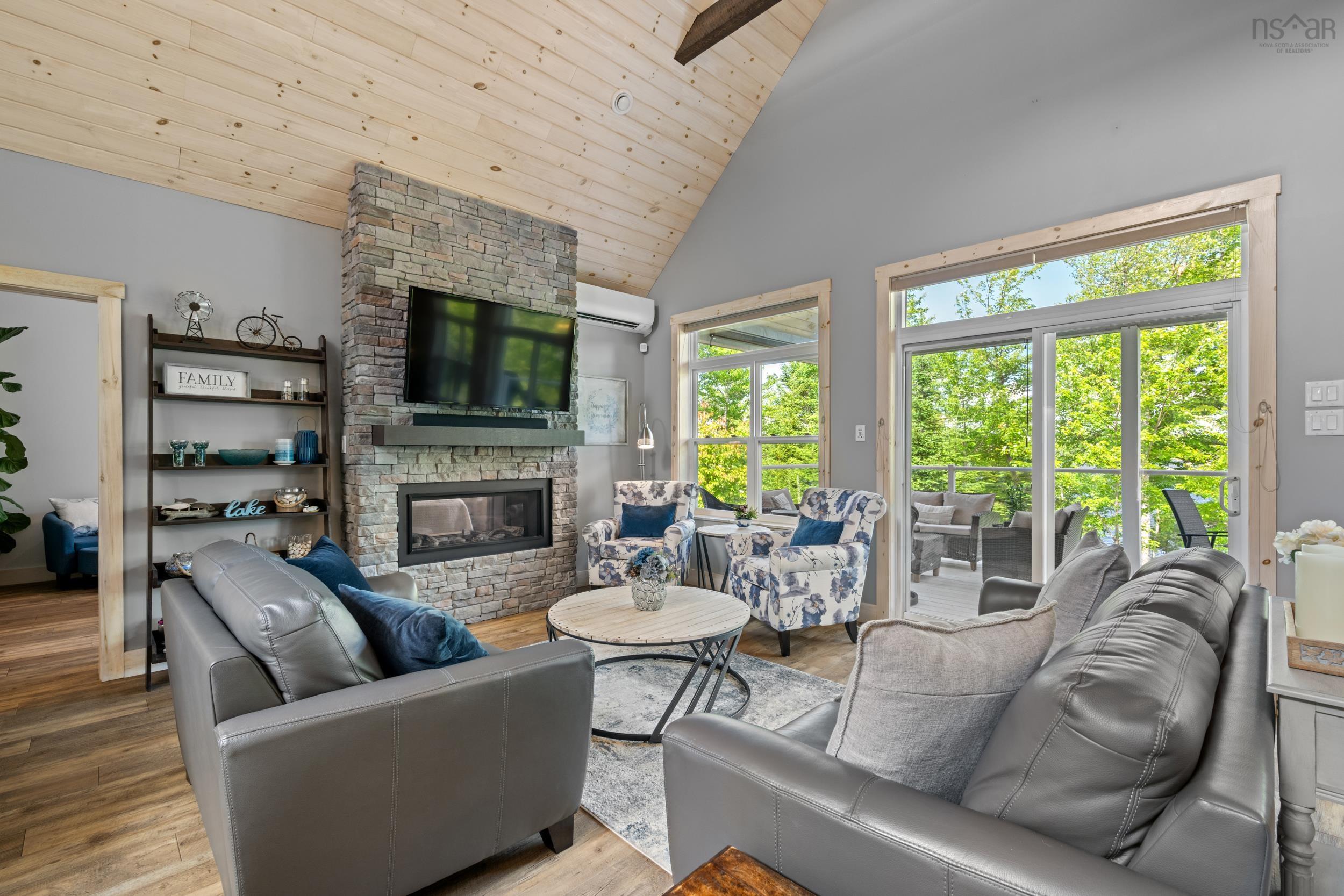 $1,100,000.00: 94 Heritage Way, East Uniacke