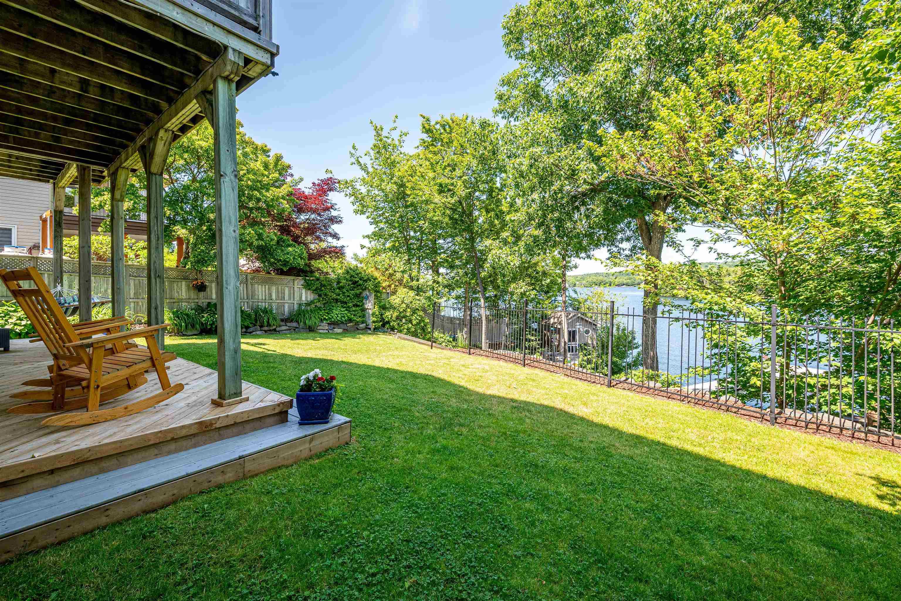 $1,999,000.00: 73 Lakeshore Park Terrace, Dartmouth