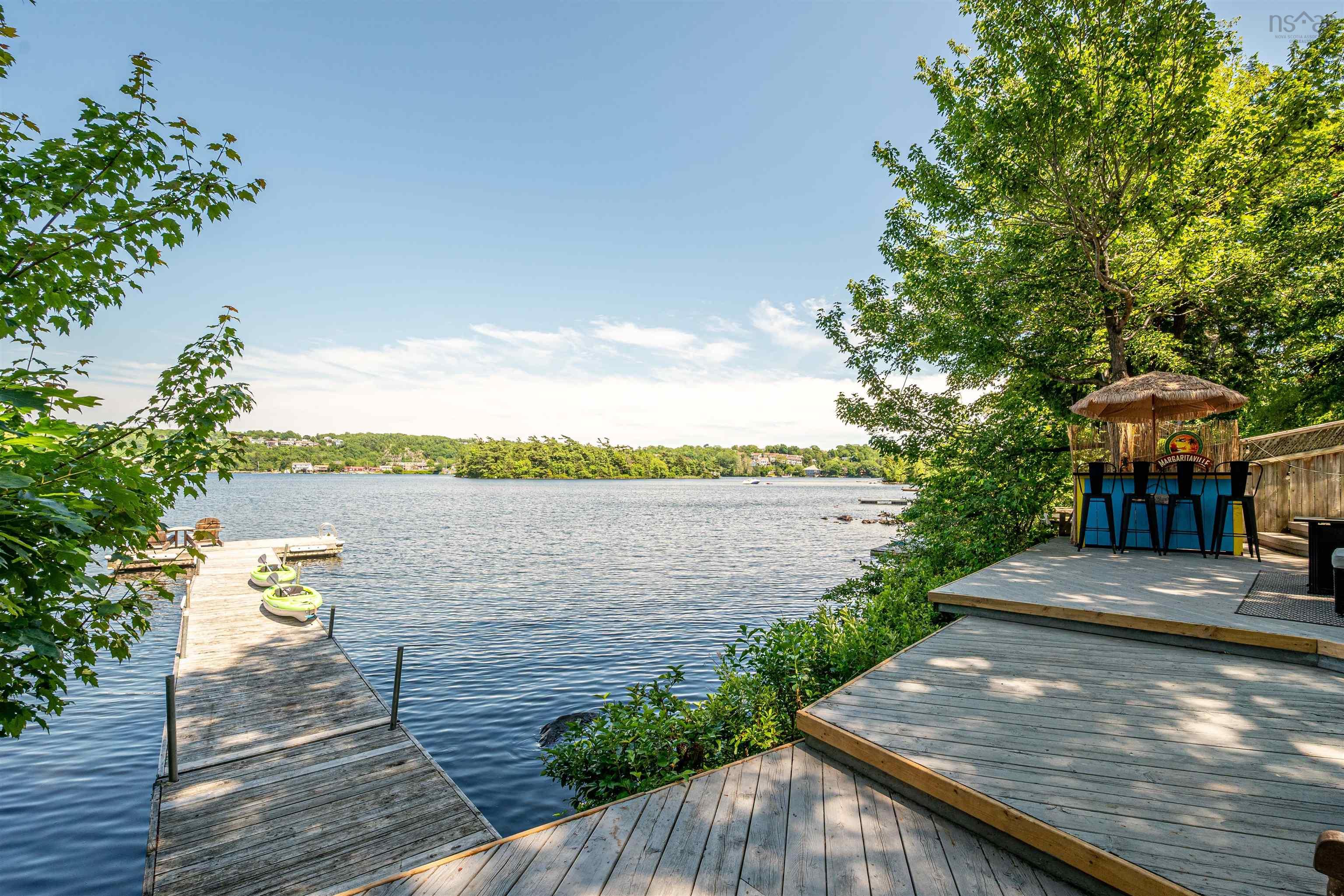 $1,999,000.00: 73 Lakeshore Park Terrace, Dartmouth