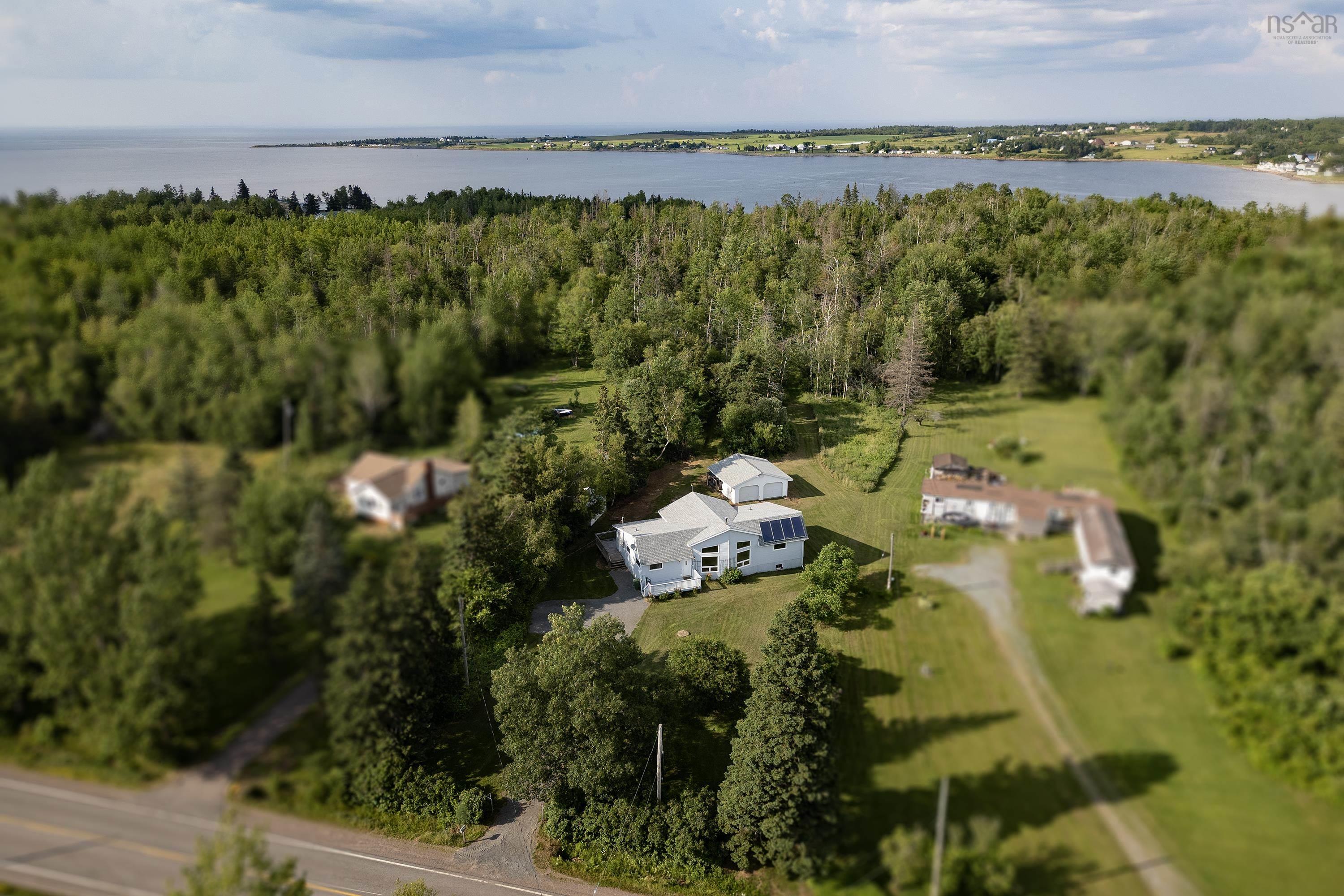 $465,000.00: 9525 Highway 6, Pugwash