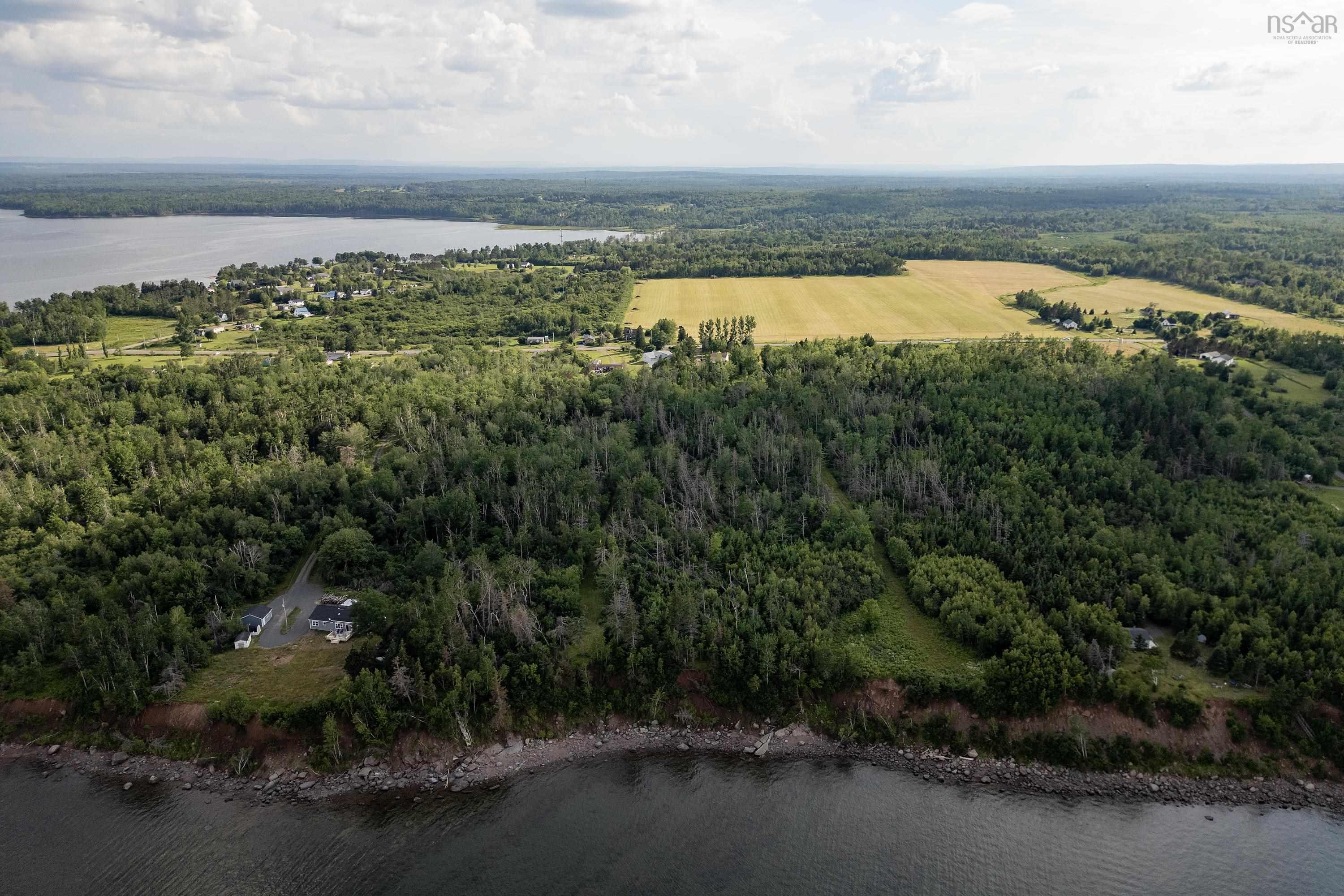 $465,000.00: 9525 Highway 6, Pugwash