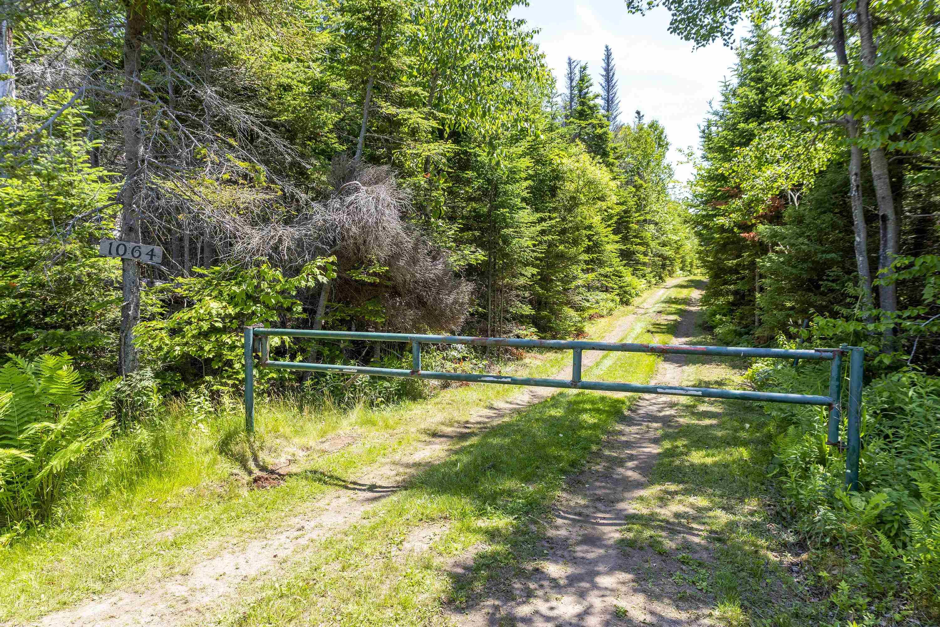 $769,999.00: 1064 Caribou Island Road, Caribou Island