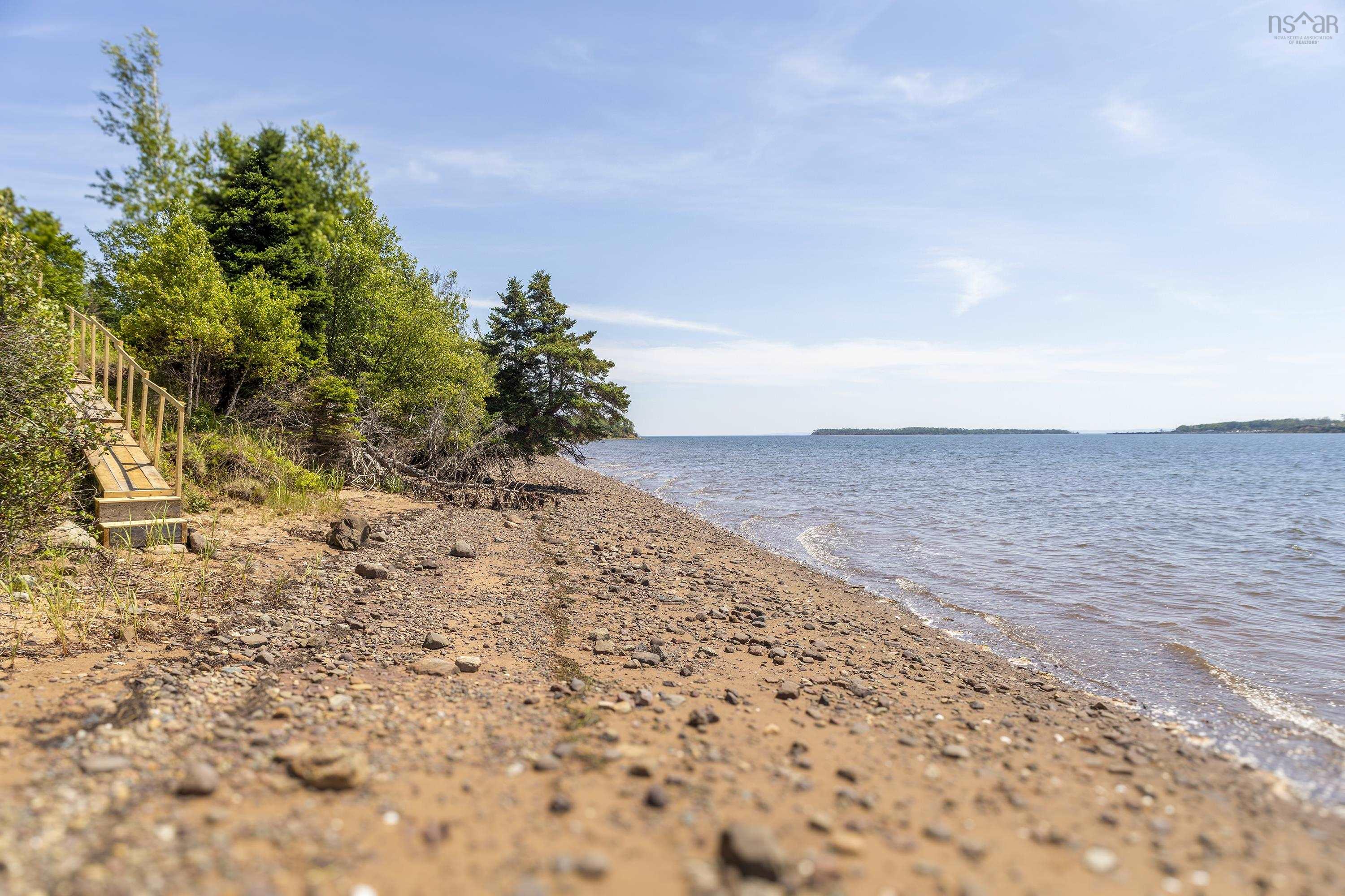$769,999.00: 1064 Caribou Island Road, Caribou Island