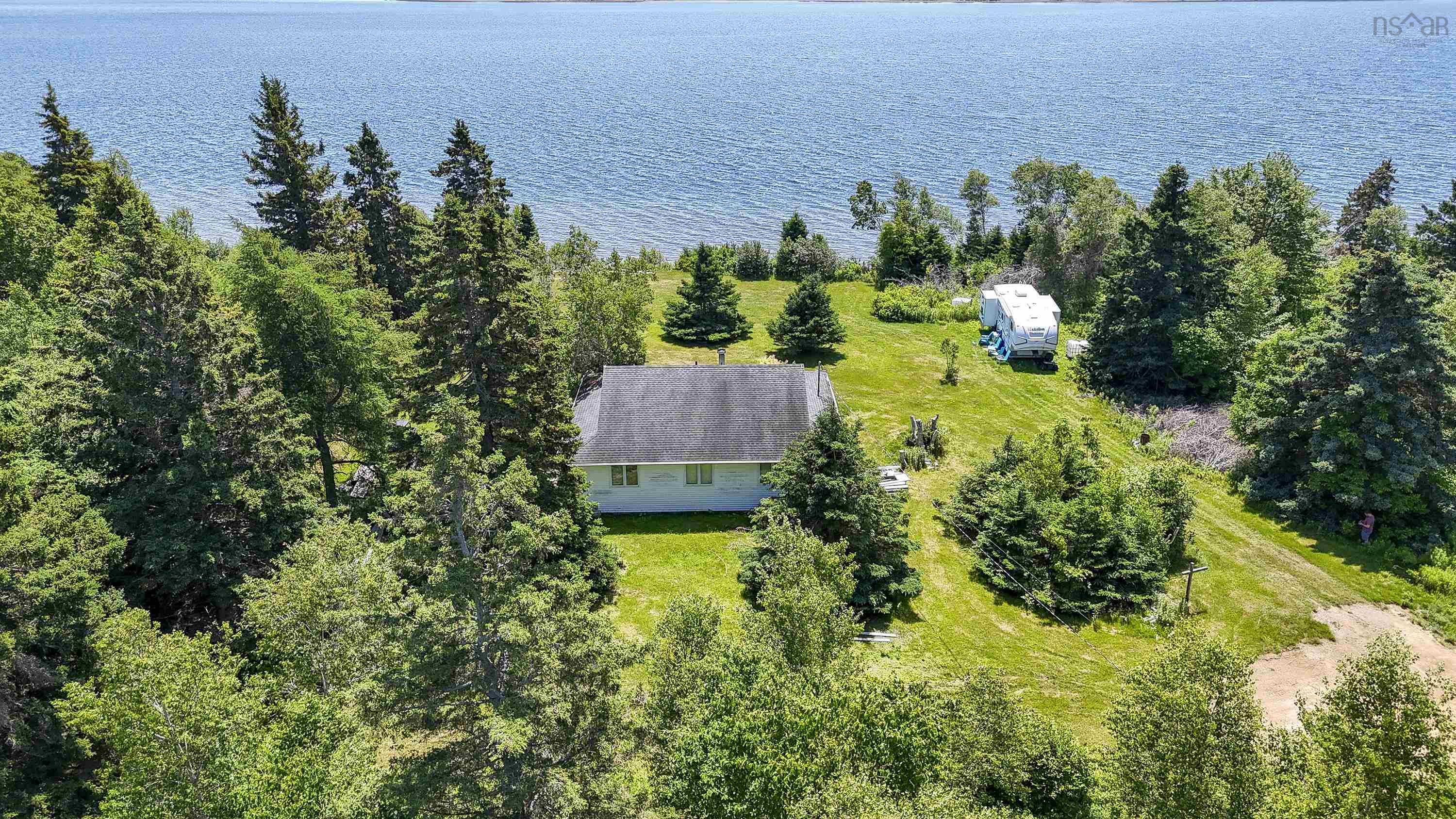 $769,999.00: 1064 Caribou Island Road, Caribou Island