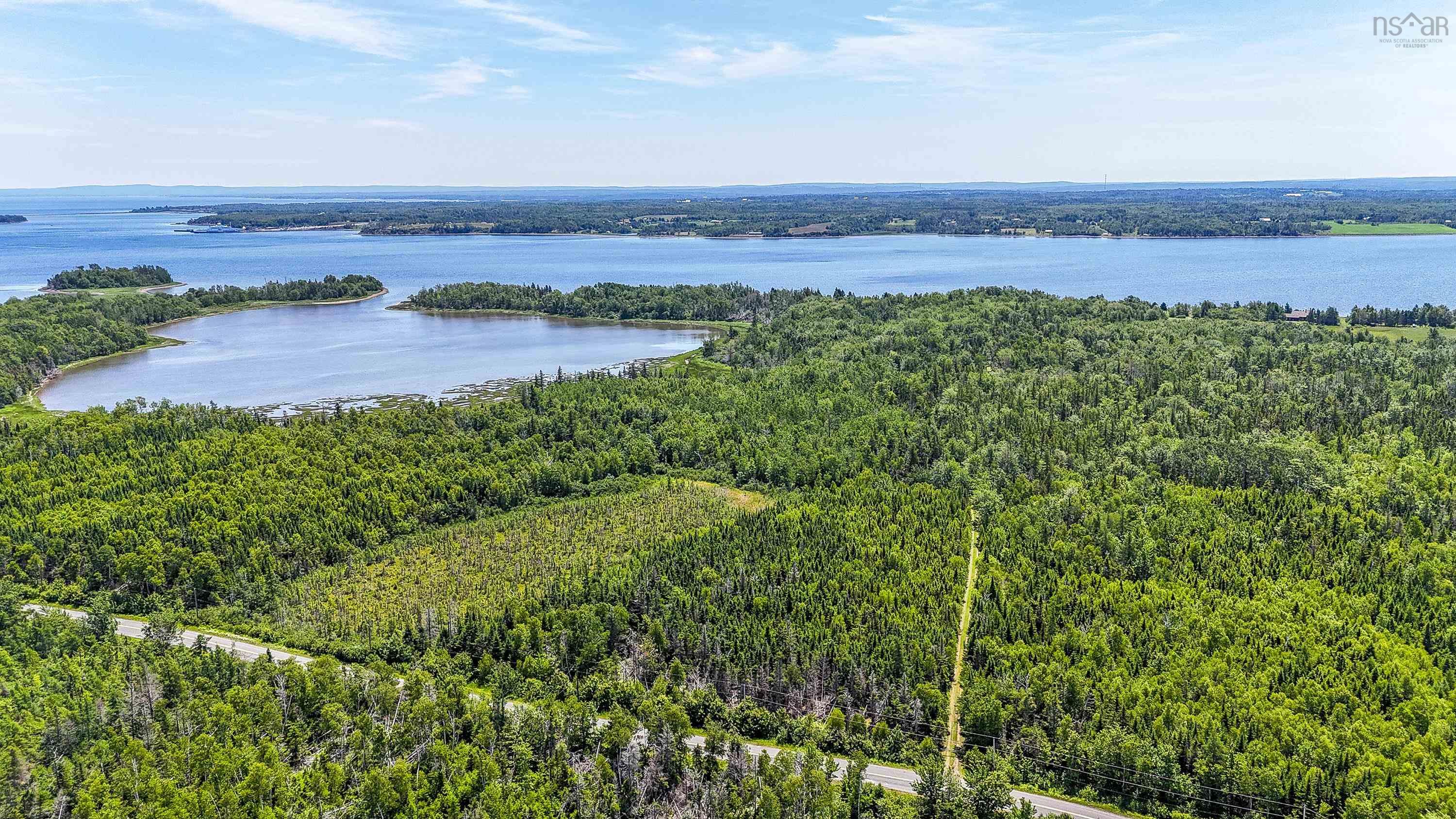 $769,999.00: 1064 Caribou Island Road, Caribou Island