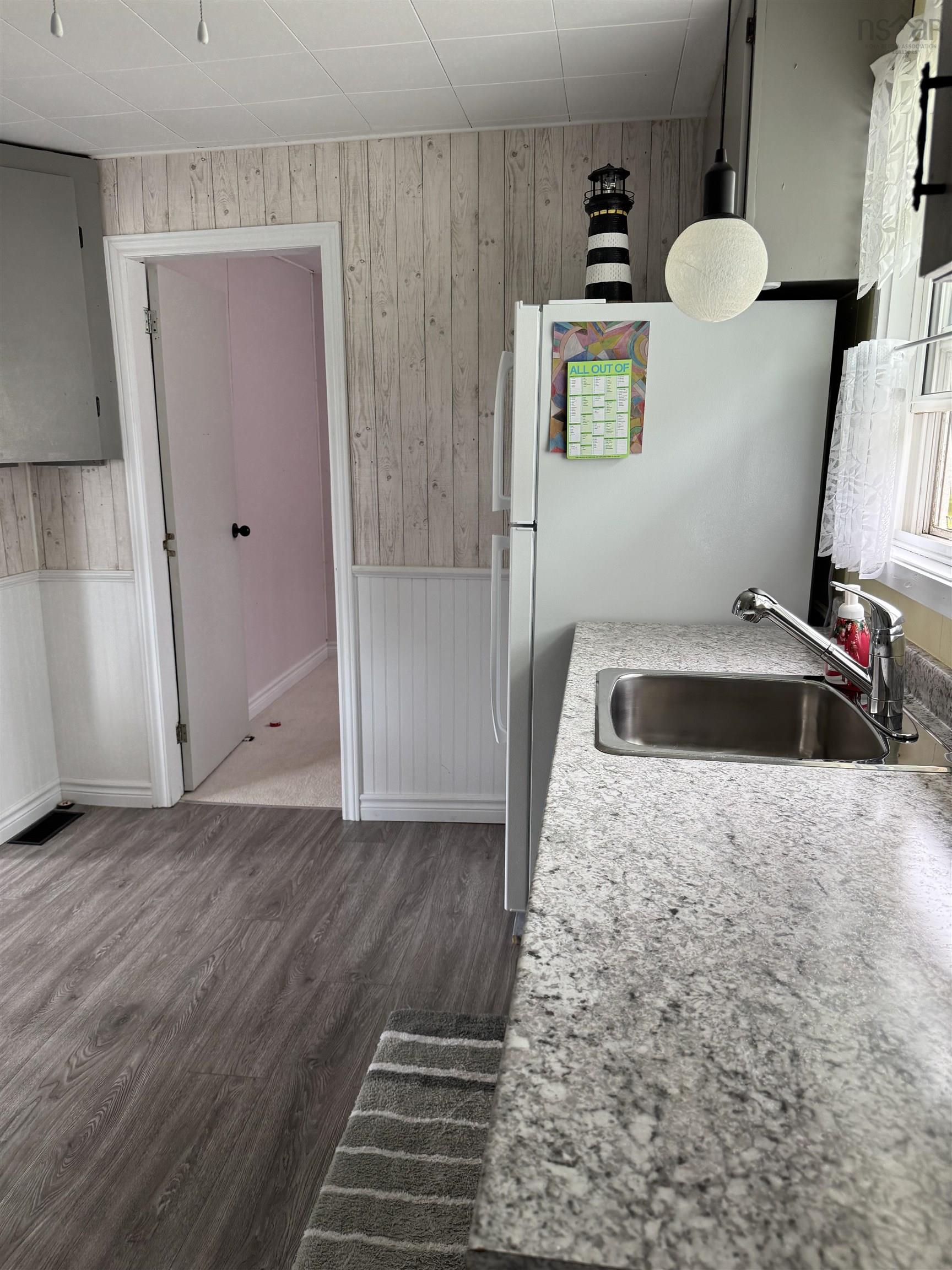 $215,000.00: 16 9273 Highway 16 Highway, Cooks Cove