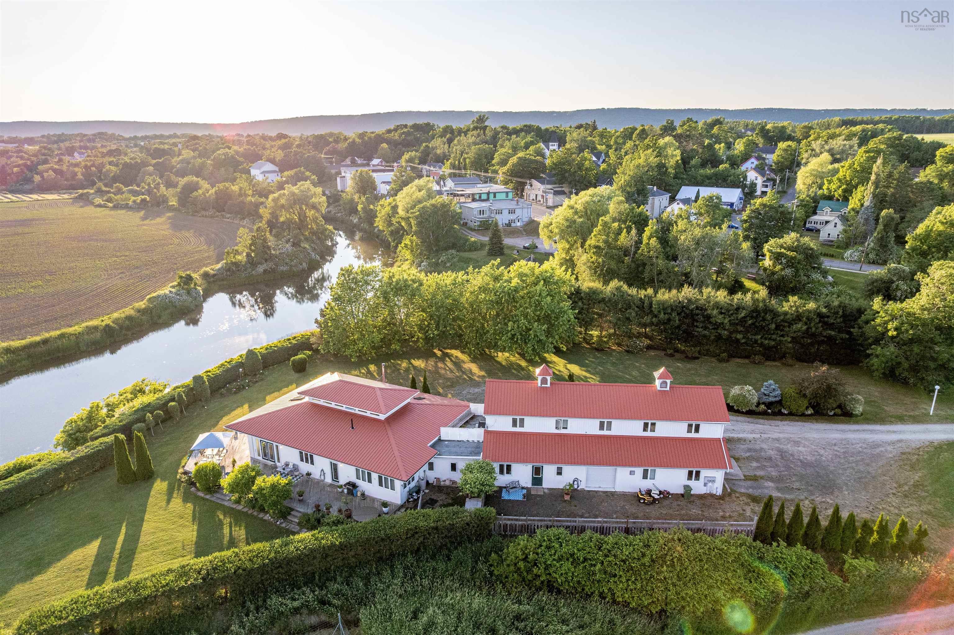 9878 Main Street, Canning, NS (MLS® 202516976)