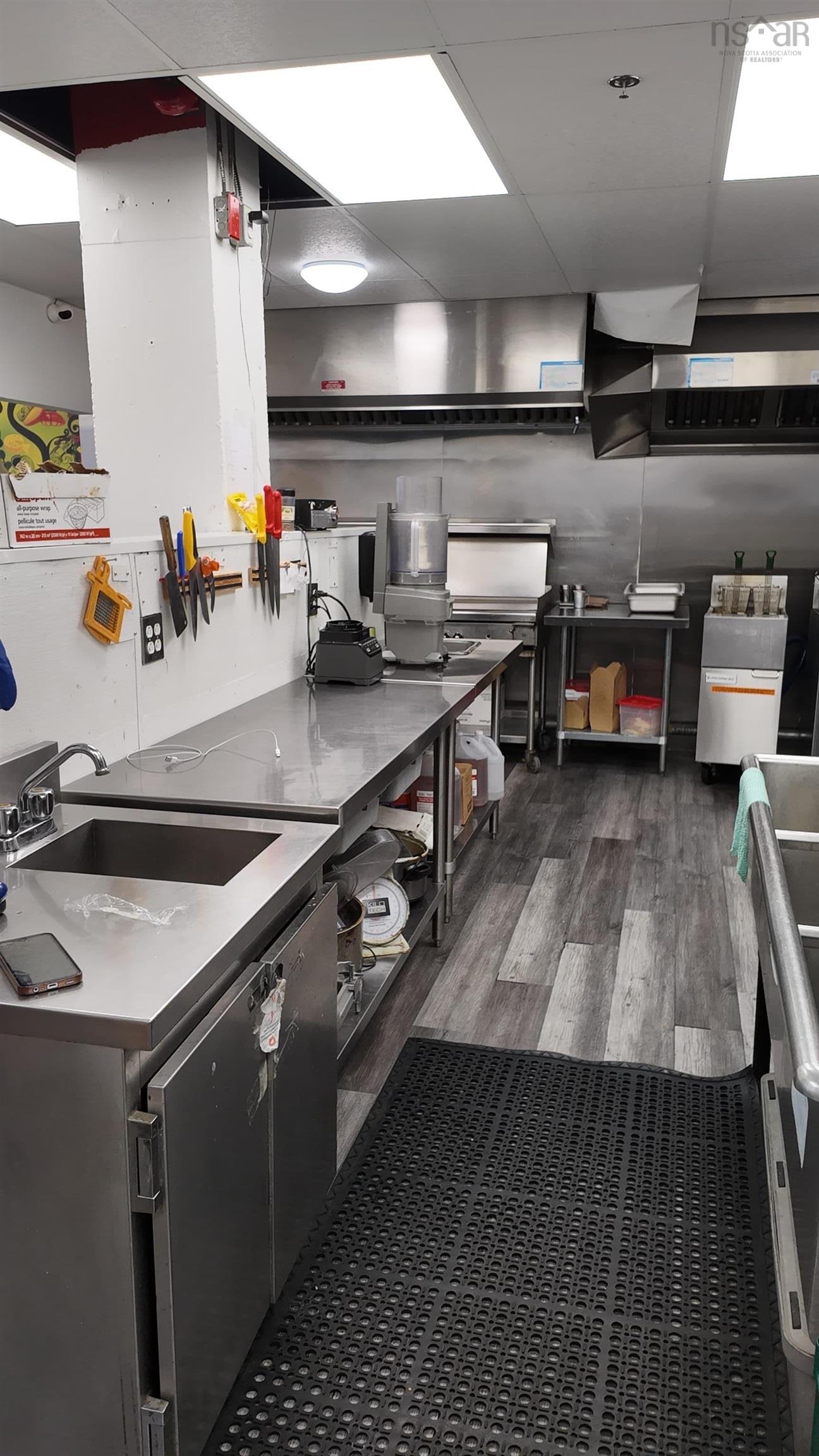 5215 Blowers Street, Halifax, NS (MLS 202517010)