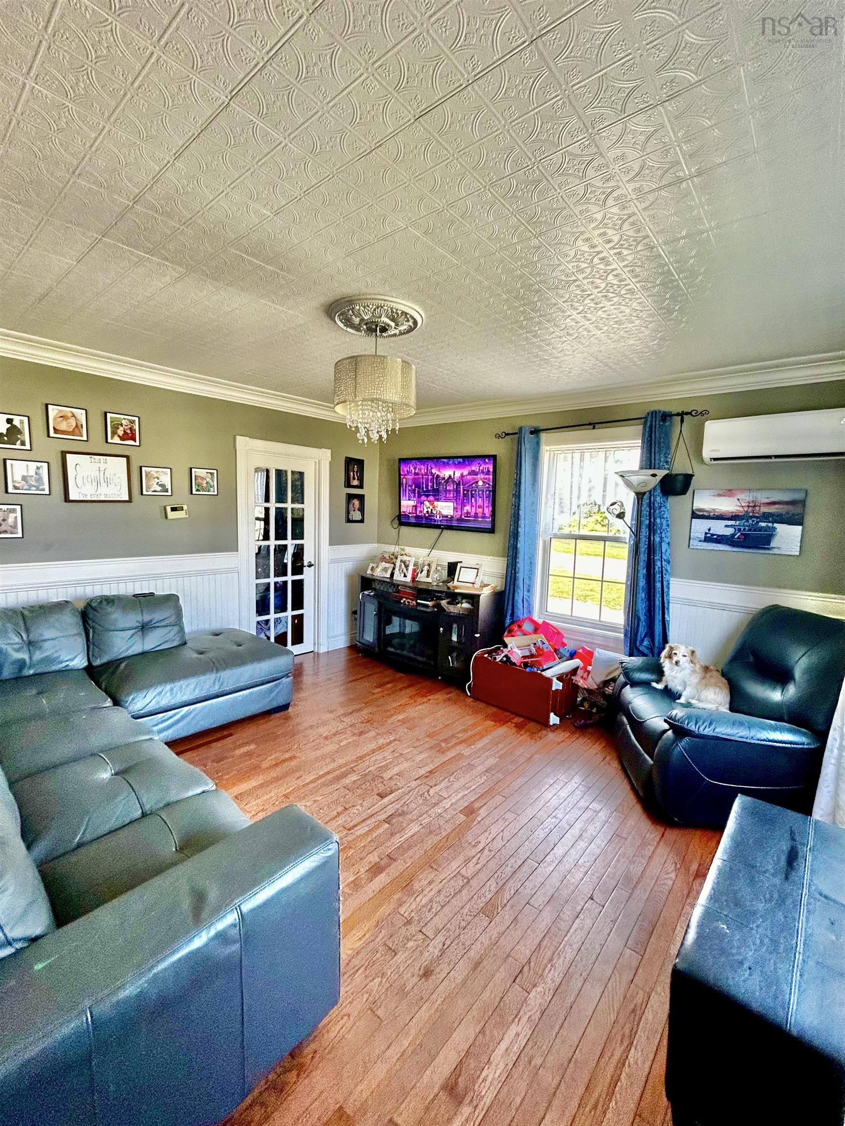 $249,000.00: 1268 Highway 335, Middle West Pubnico