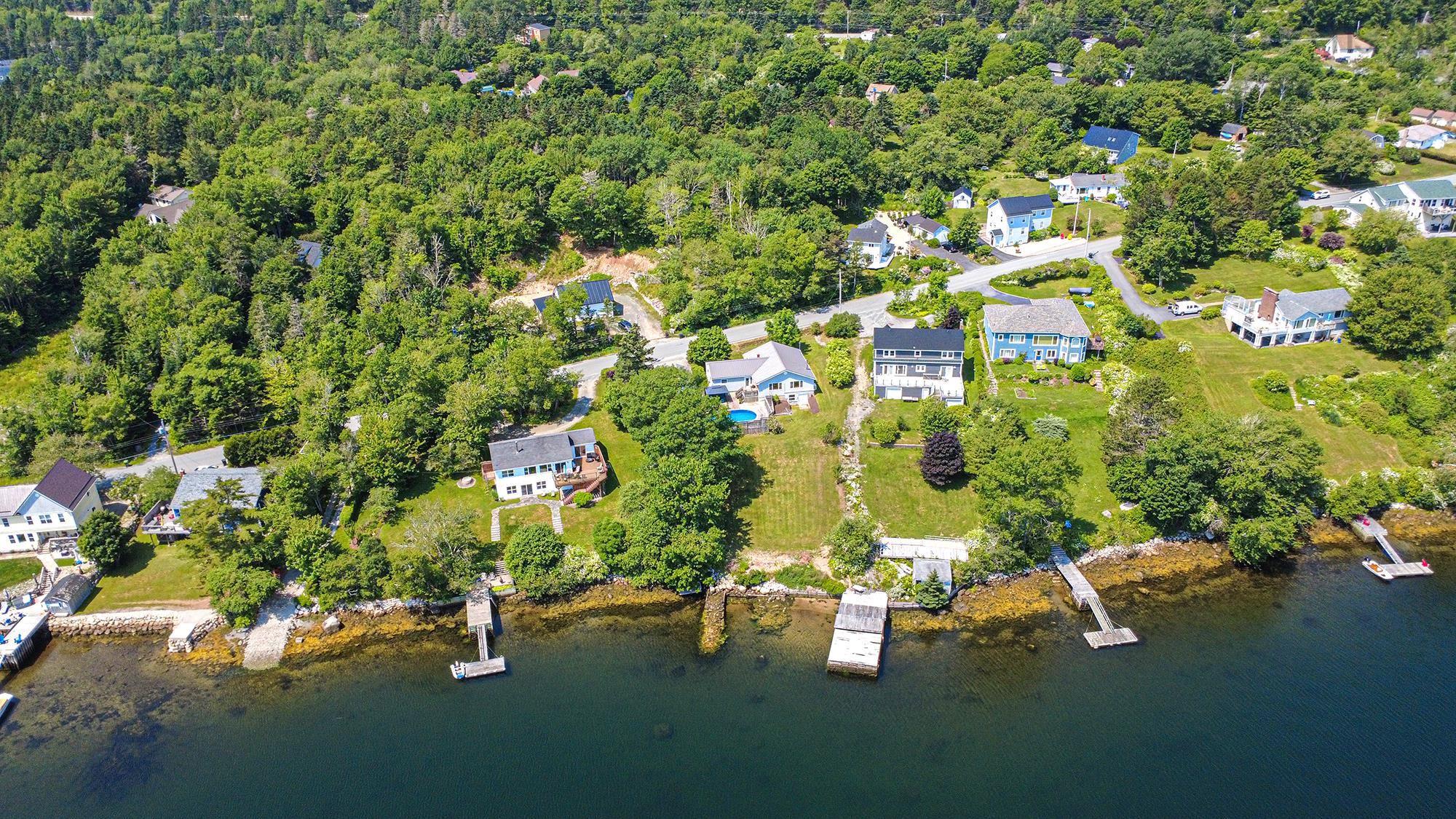 $849,900.00: 82 Masons Point Road, Head Of St. Margarets Bay