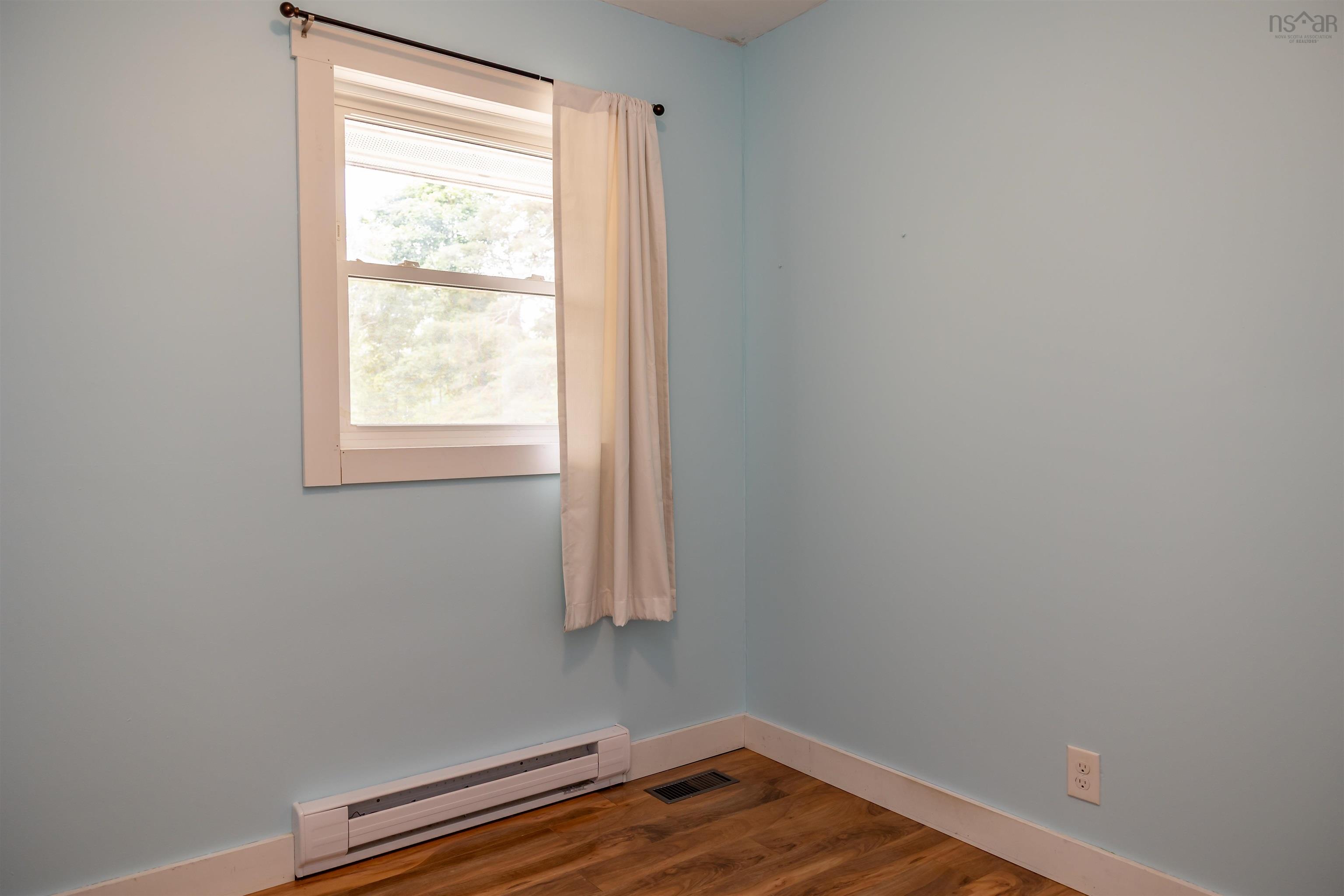 $319,900.00: 16 Pleasant Avenue, Stellarton