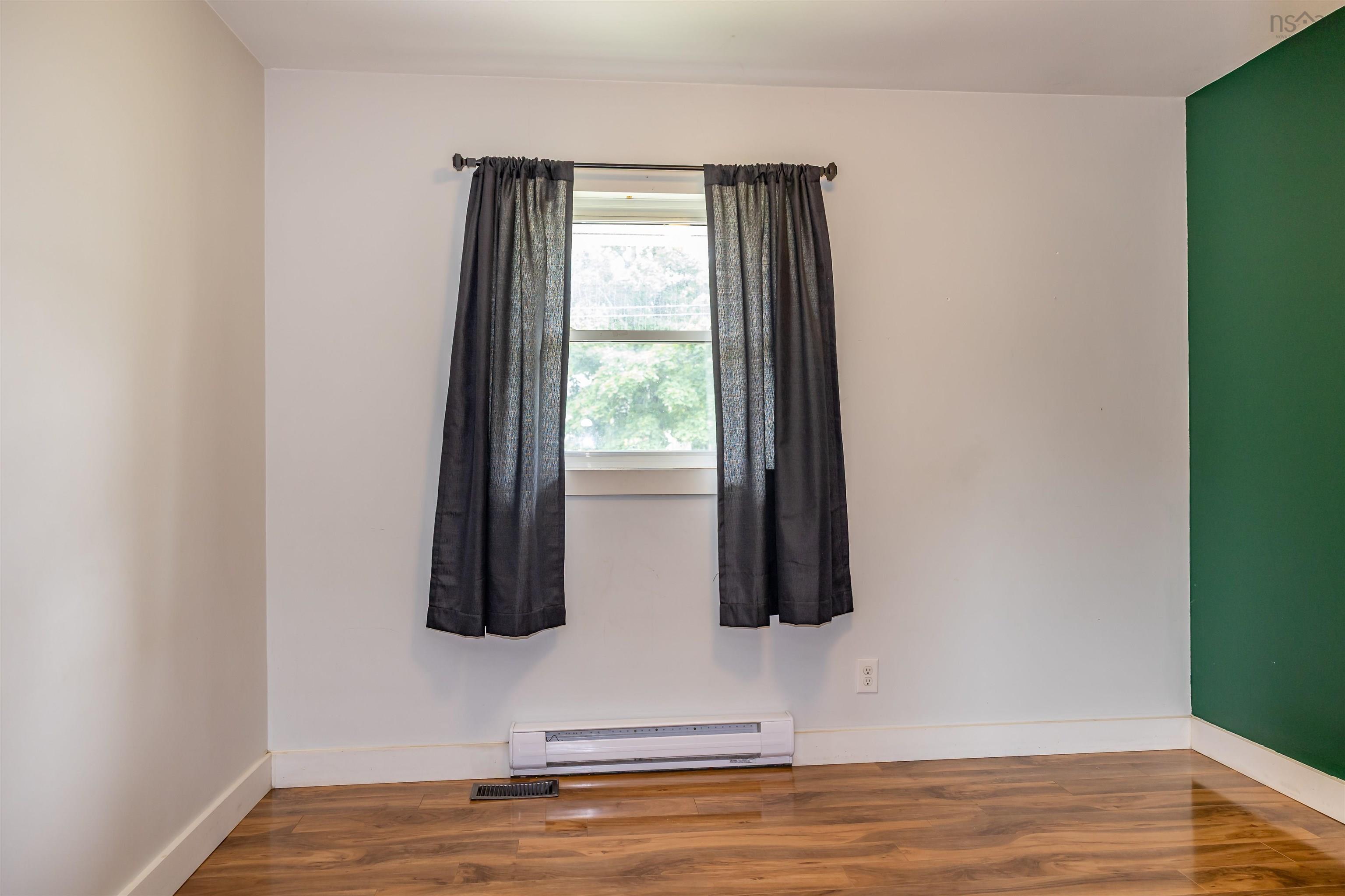 $319,900.00: 16 Pleasant Avenue, Stellarton