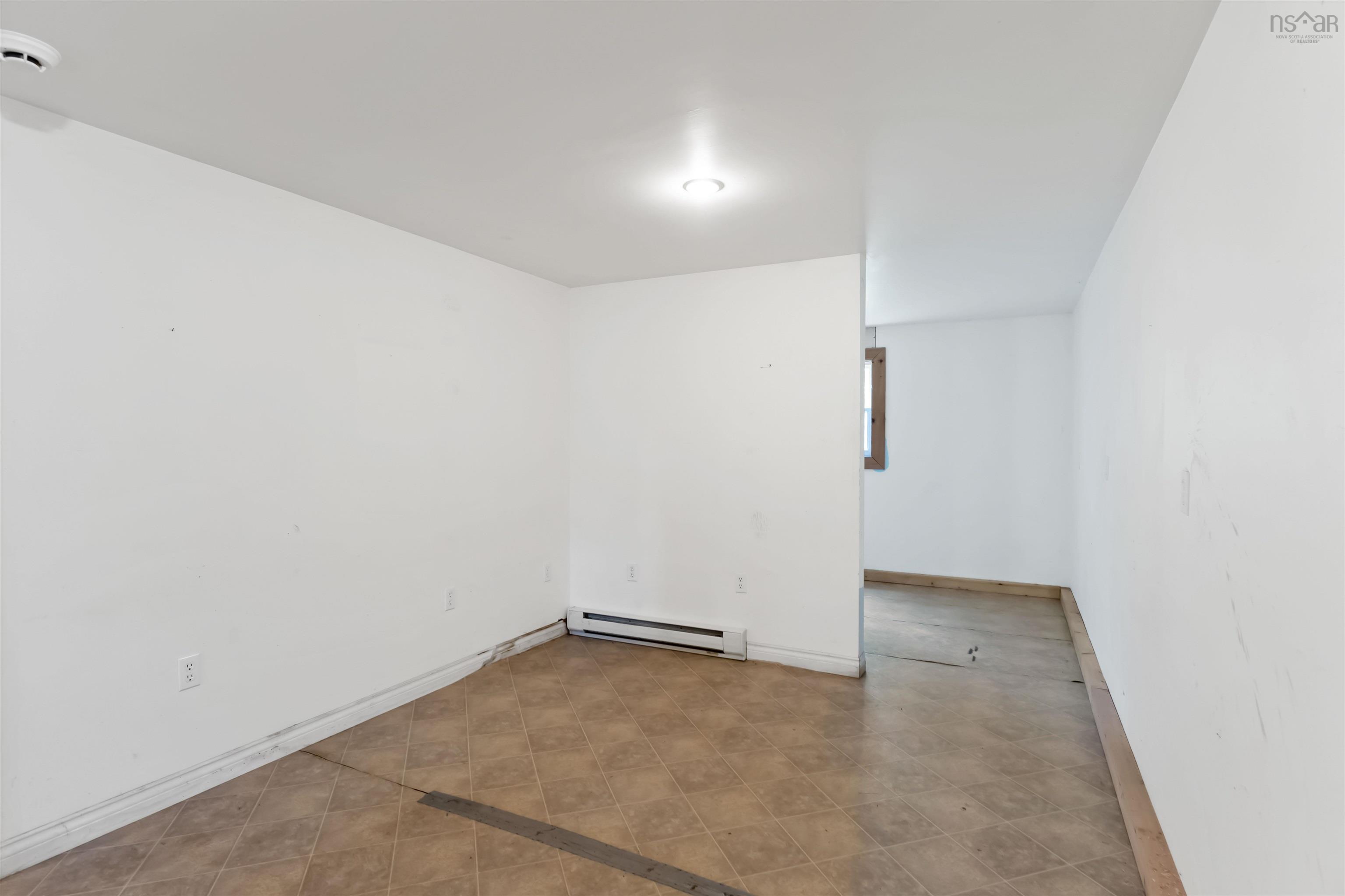 $329,900.00: 98 Centennial Drive, Windsor