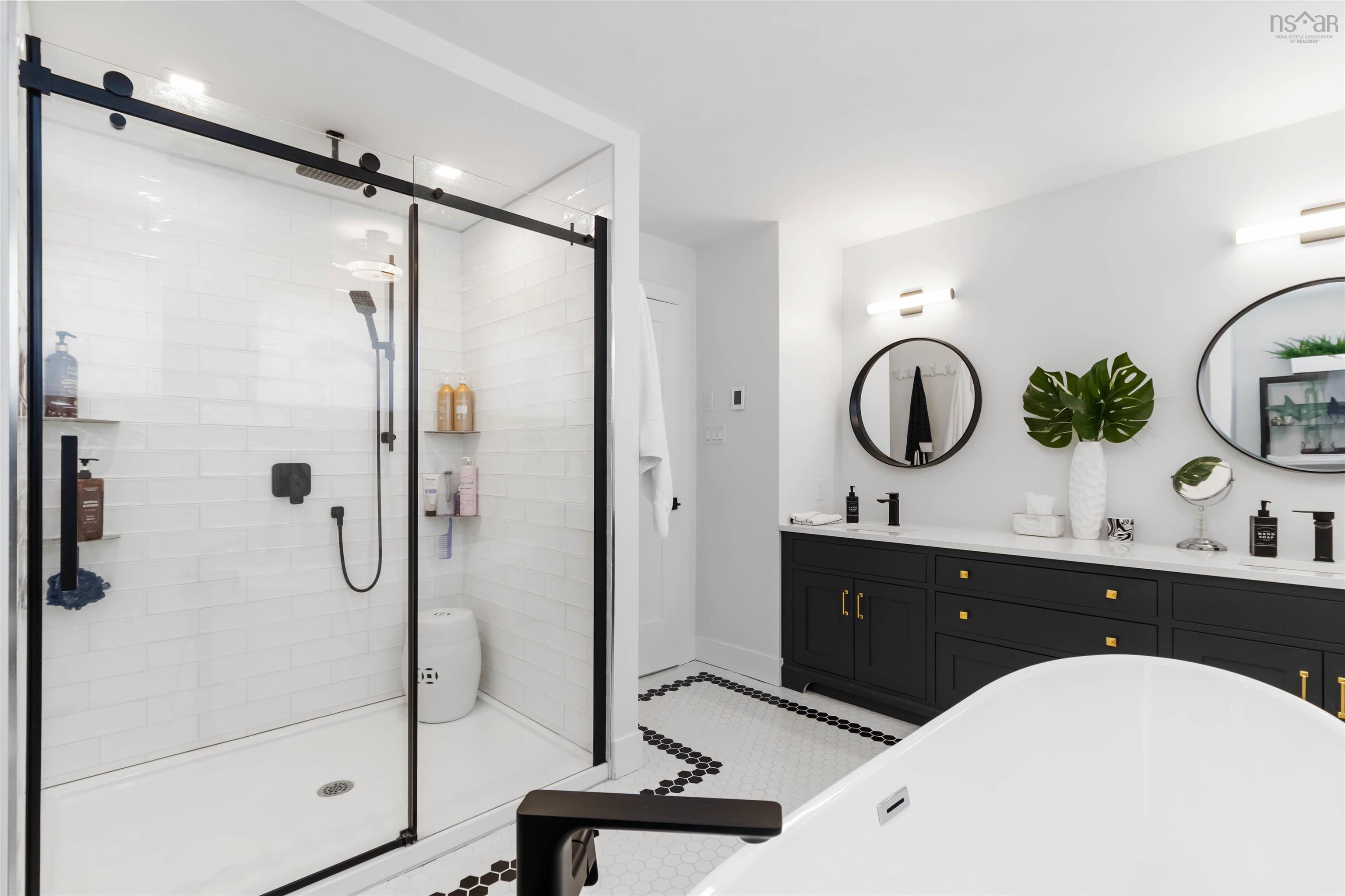 1578 John Brackett Drive, Herring Cove, NS (MLS 202517104)