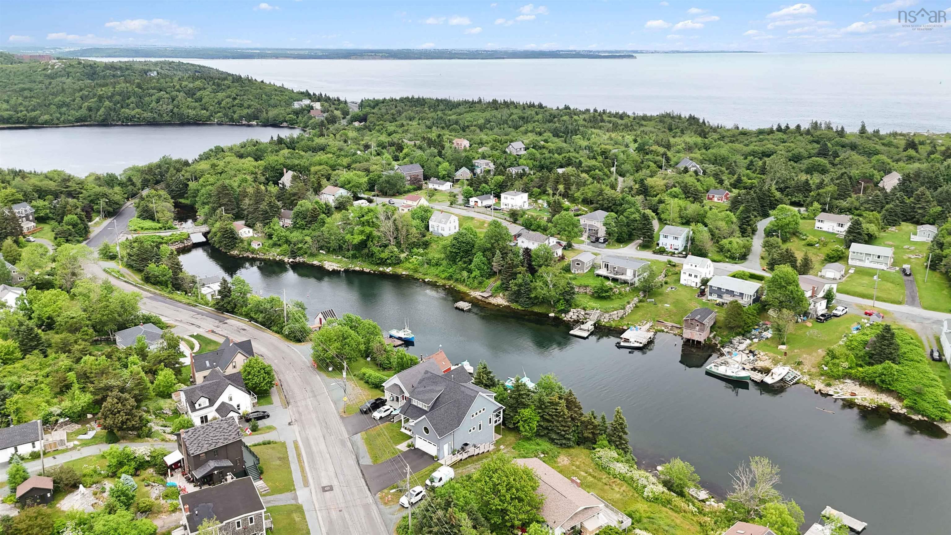 1578 John Brackett Drive, Herring Cove, NS (MLS 202517104)