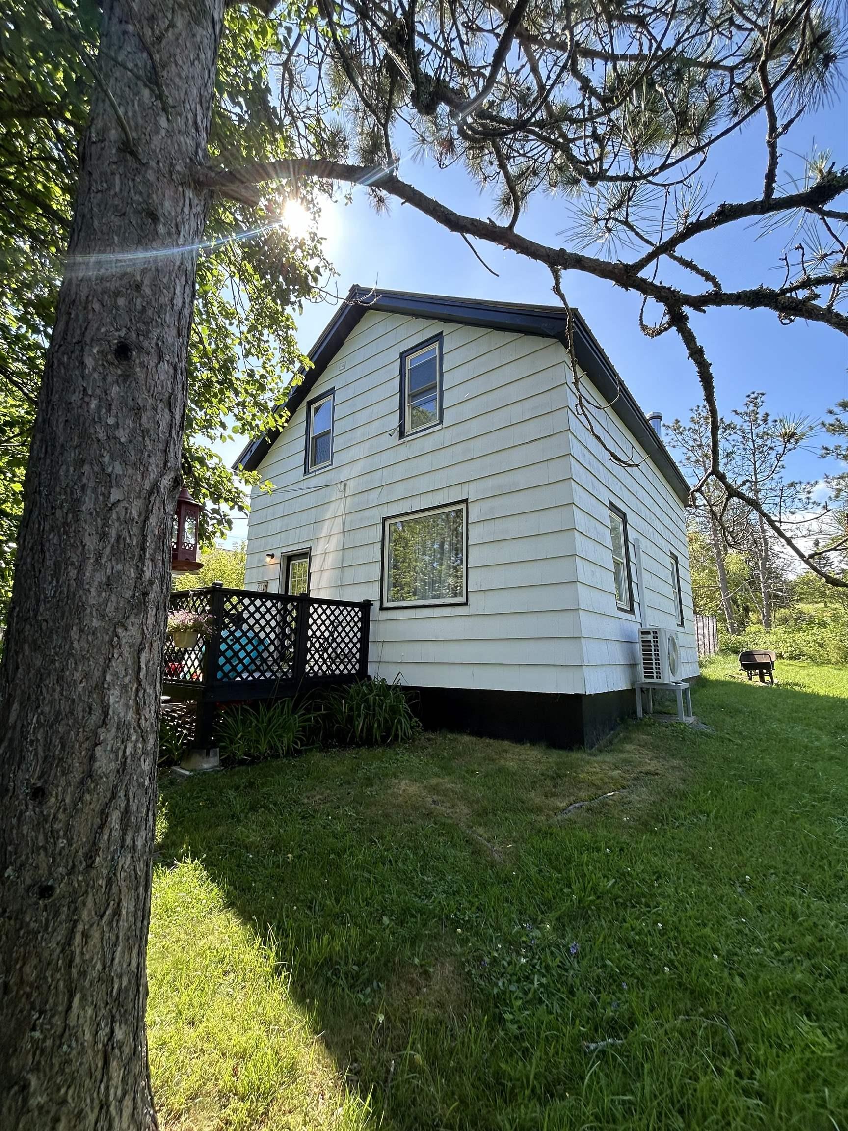 81 North Street, Springhill, NS (MLS 202517106)