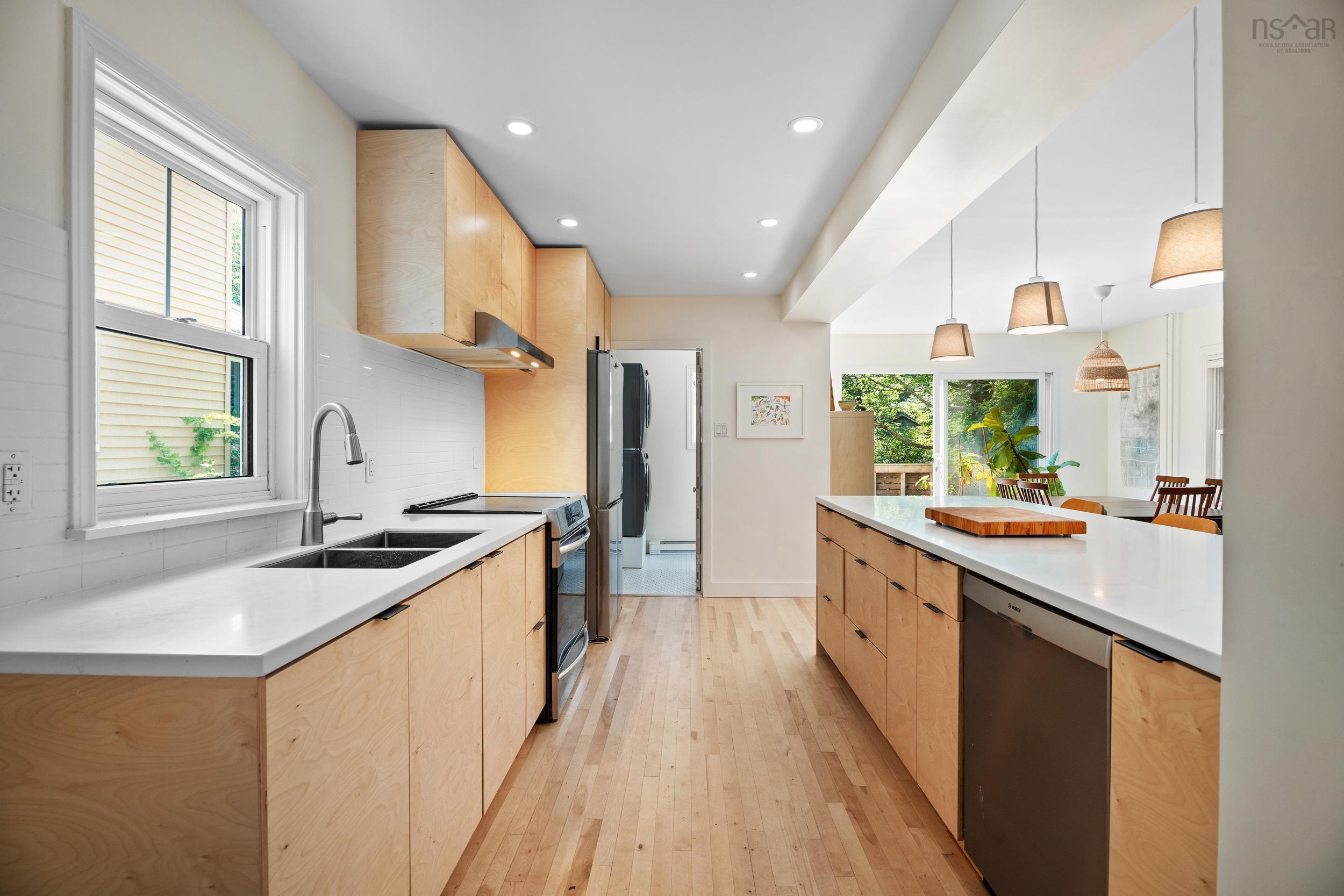 $699,900.00: 12 Sinclair Street, Dartmouth