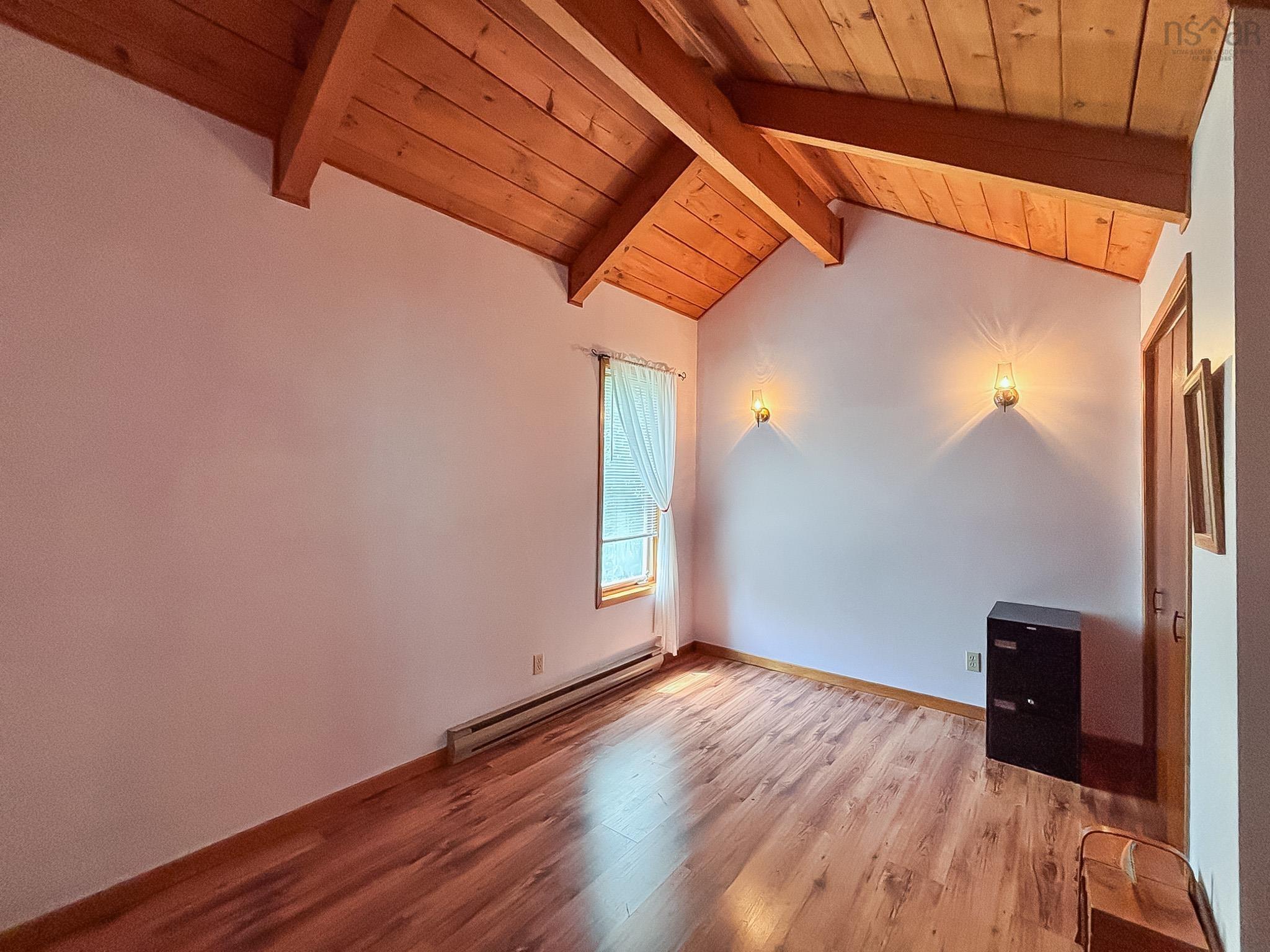 $550,000.00: 226 Long Hill Road, Blockhouse