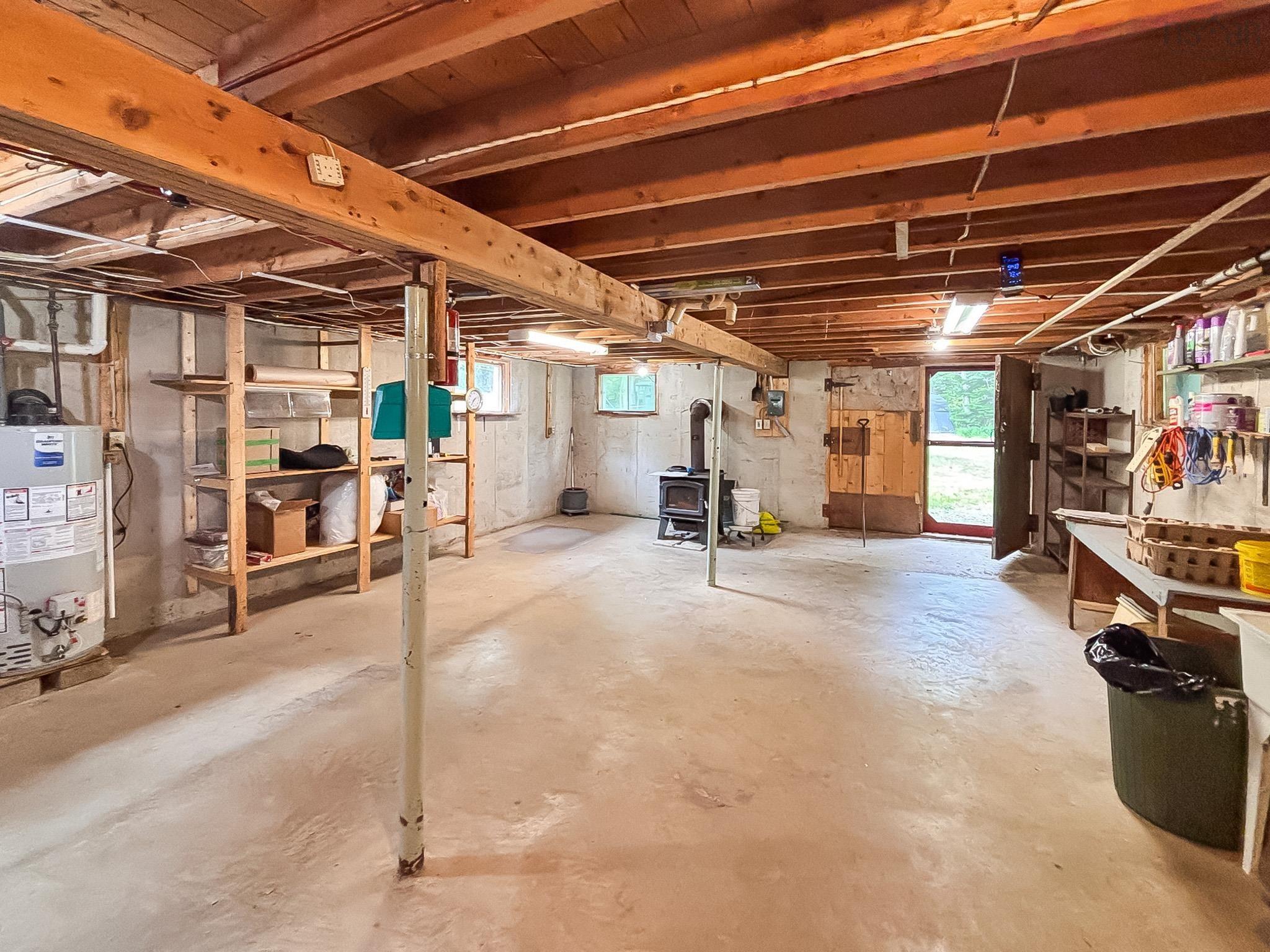 $550,000.00: 226 Long Hill Road, Blockhouse