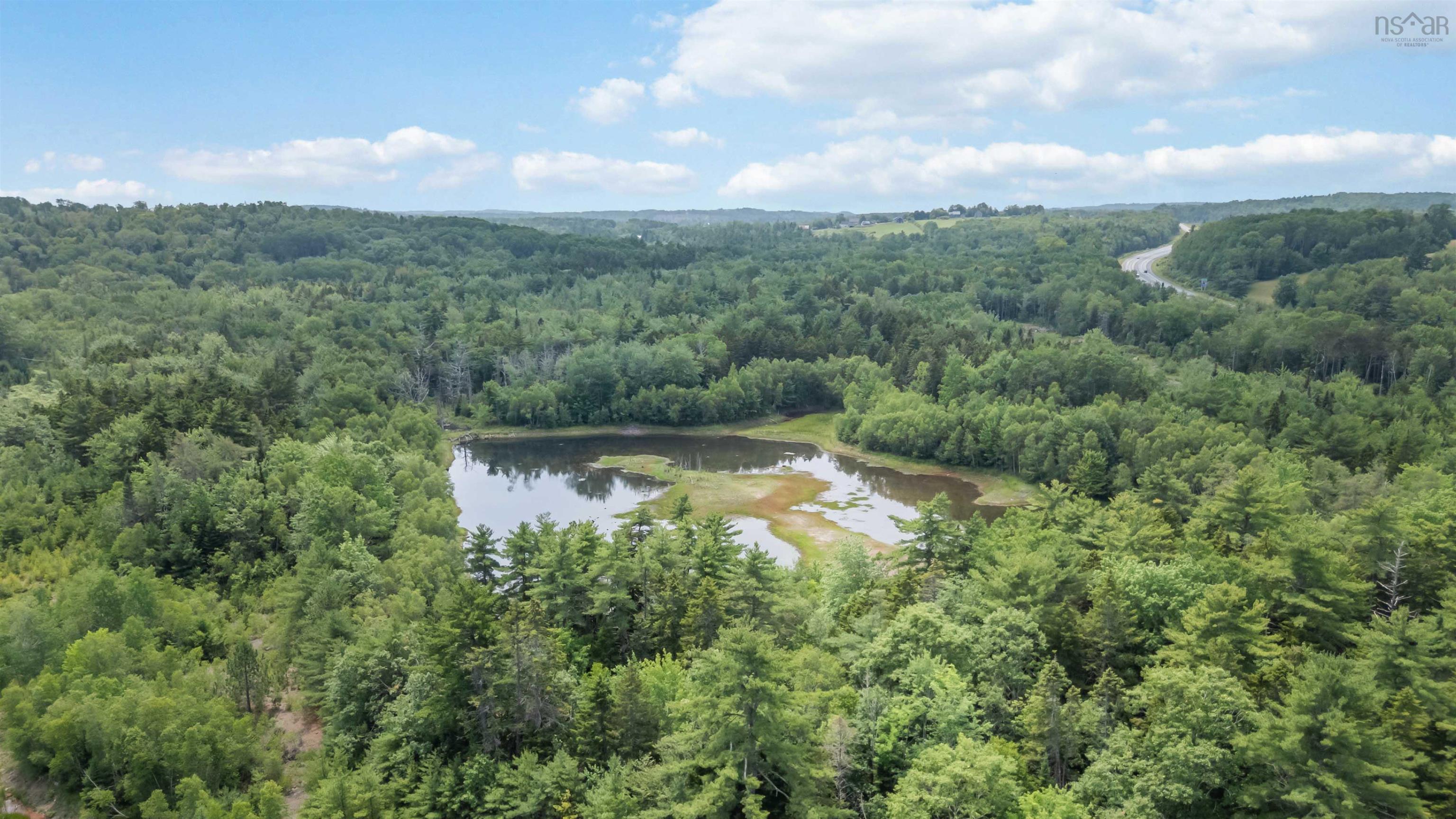 $550,000.00: 226 Long Hill Road, Blockhouse