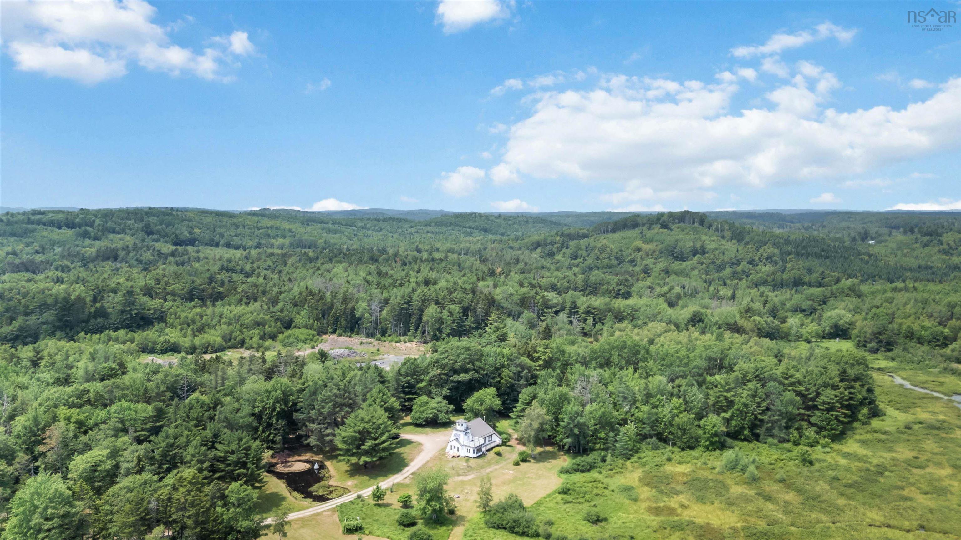 $550,000.00: 226 Long Hill Road, Blockhouse