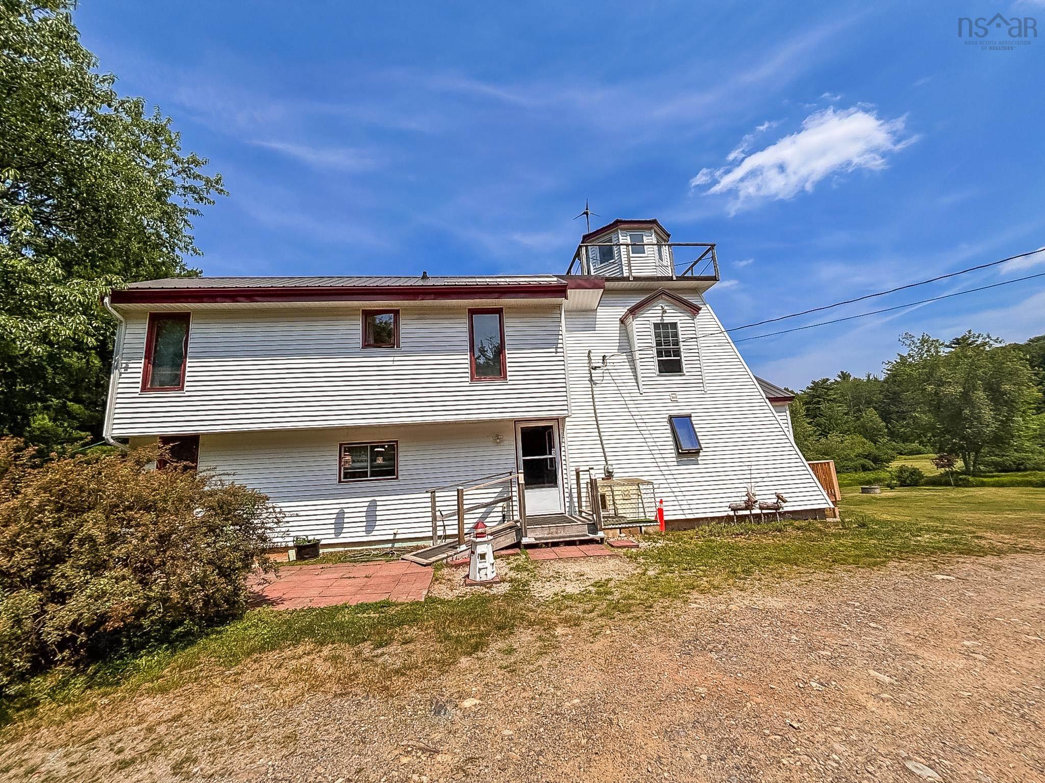 $550,000.00: 226 Long Hill Road, Blockhouse